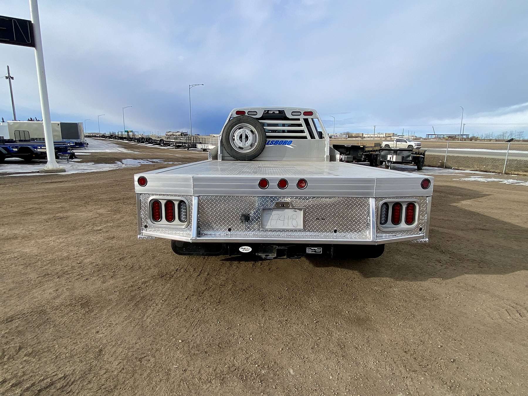 Hillsboro 3500 Series 8'x11' Aluminum Truck Deck