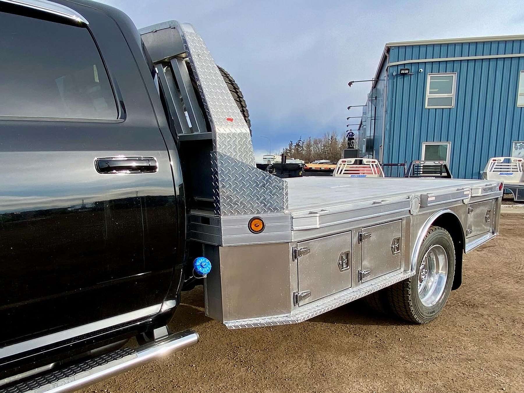 Hillsboro 3500 Series 8'x11' Aluminum Truck Deck