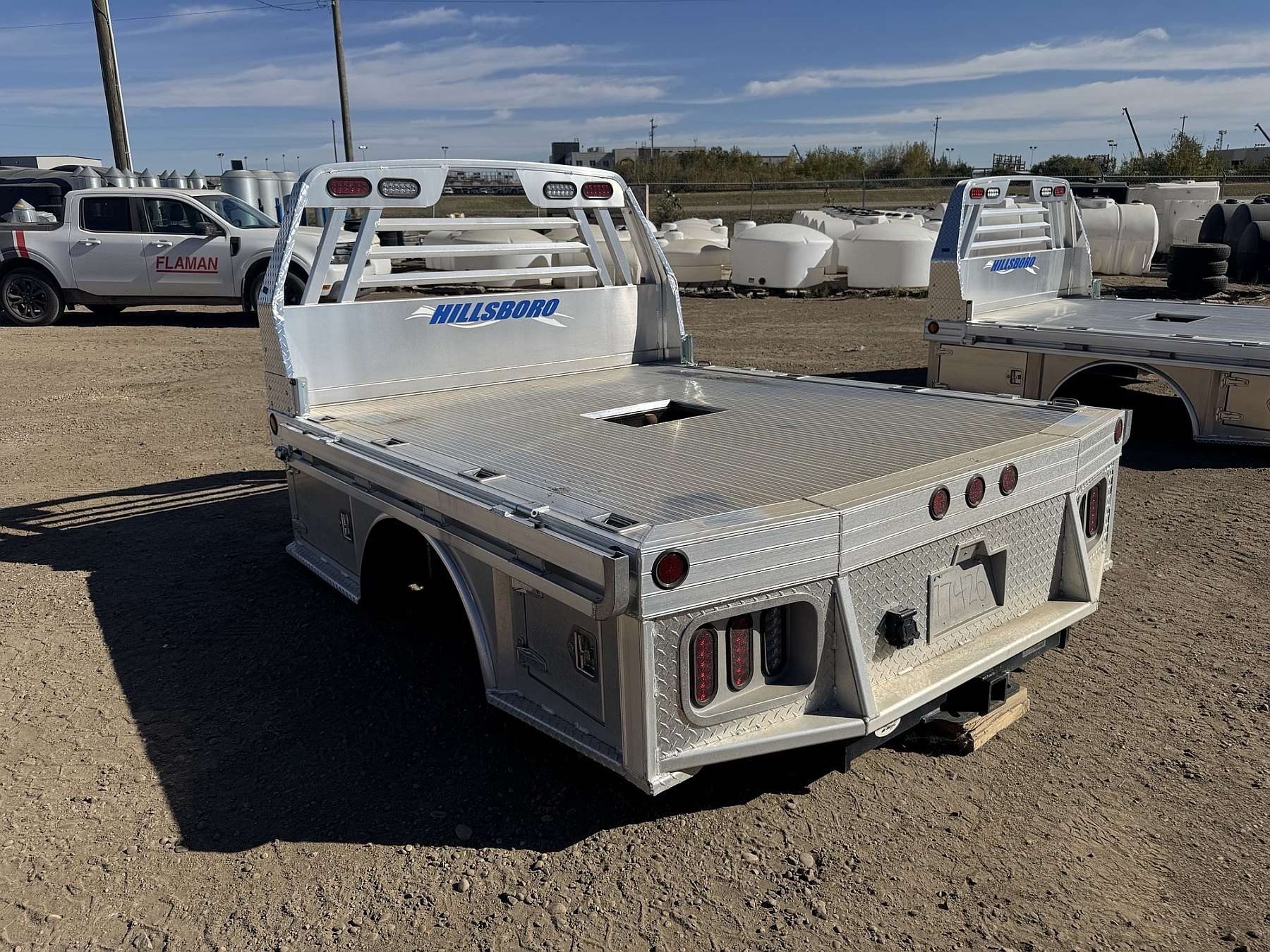 Hillsboro 4000 Series 6.75' x 8.5' Aluminum Truck Bed