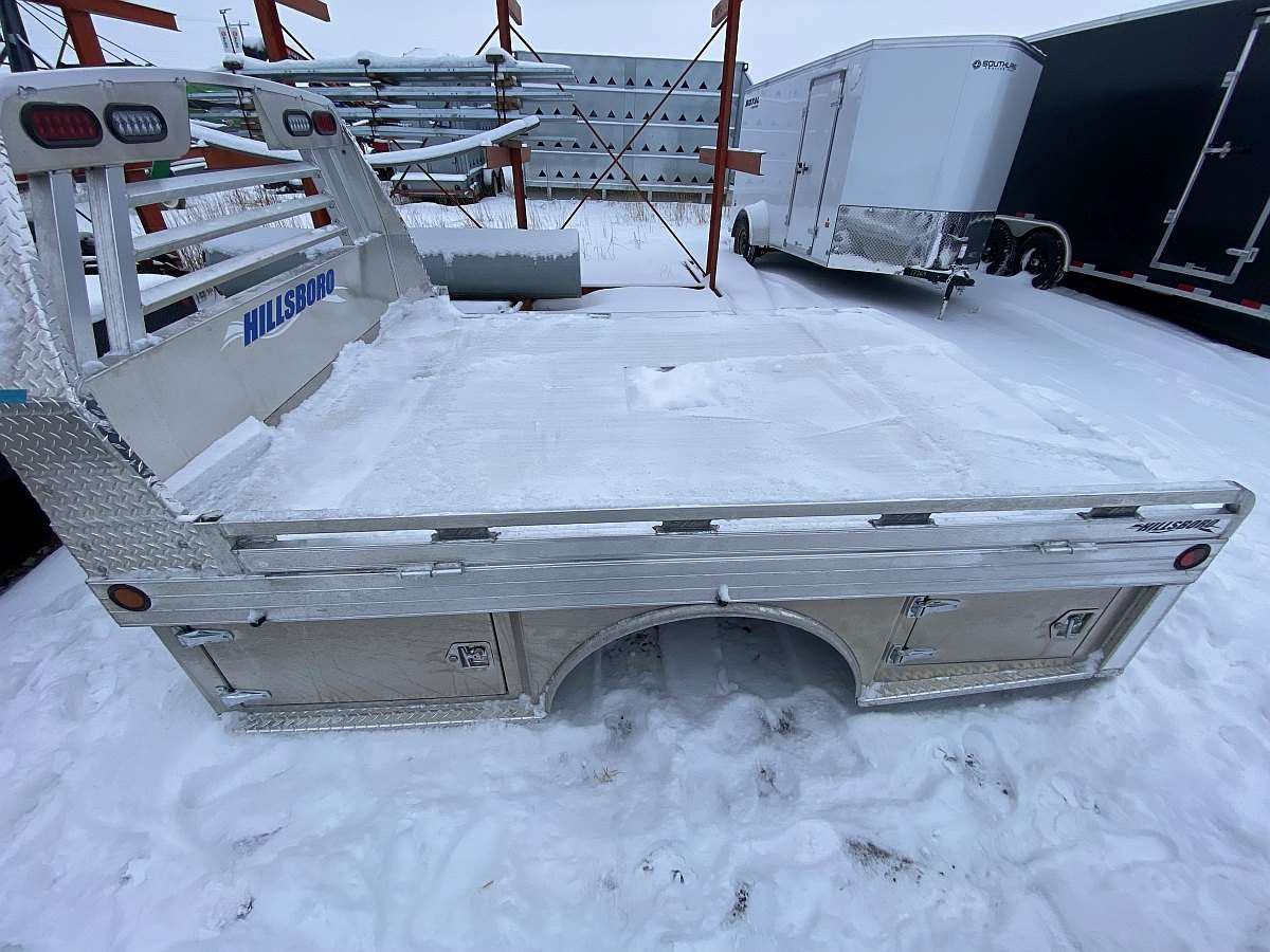 Hillsboro 4000 Series 6.75' x 9' Aluminum Truck Bed