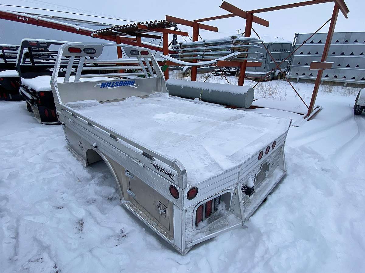 Hillsboro 4000 Series 6.75' x 9' Aluminum Truck Bed