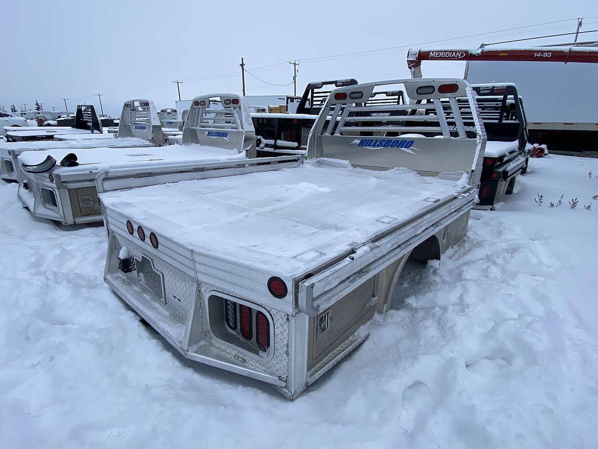 Hillsboro 4000 Series 6.75' x 9' Aluminum Truck Bed