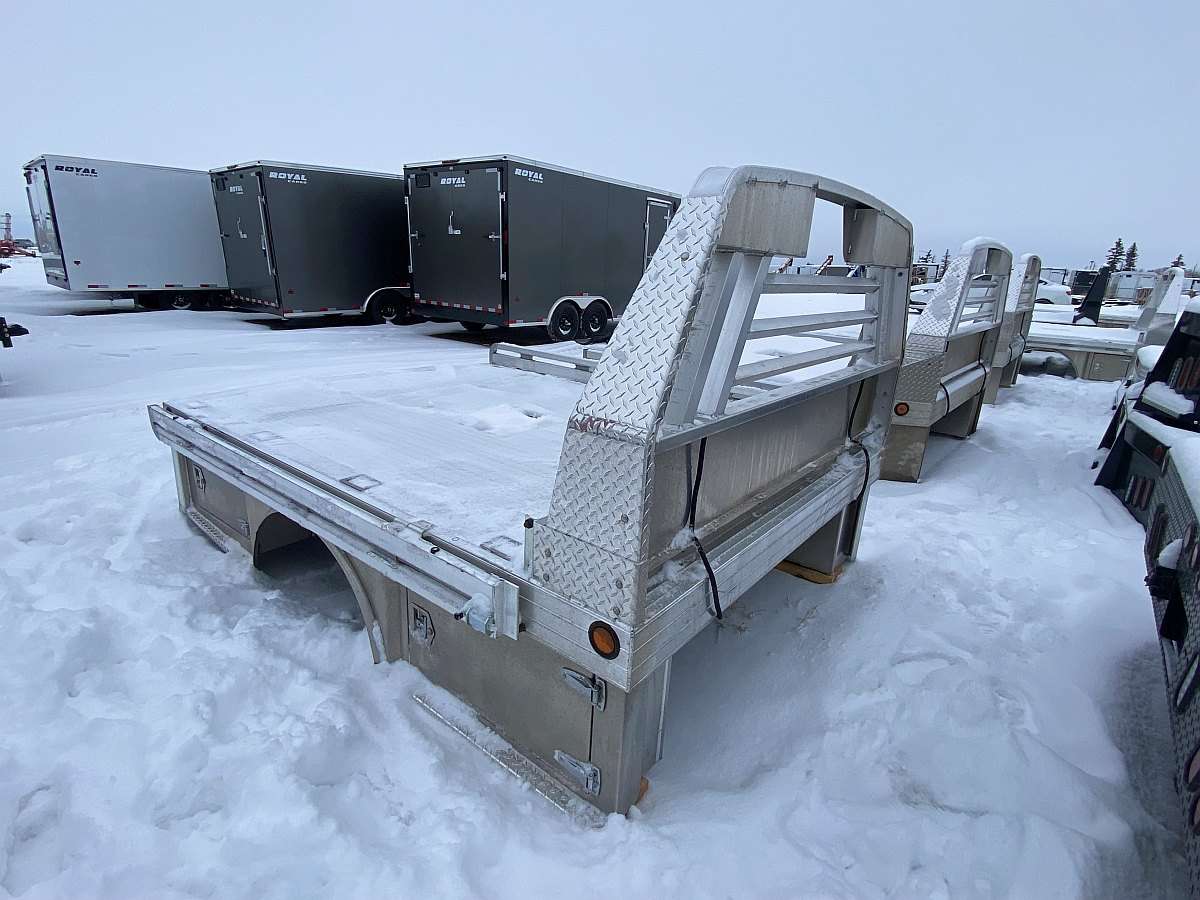 Hillsboro 4000 Series 6.75' x 9' Aluminum Truck Bed