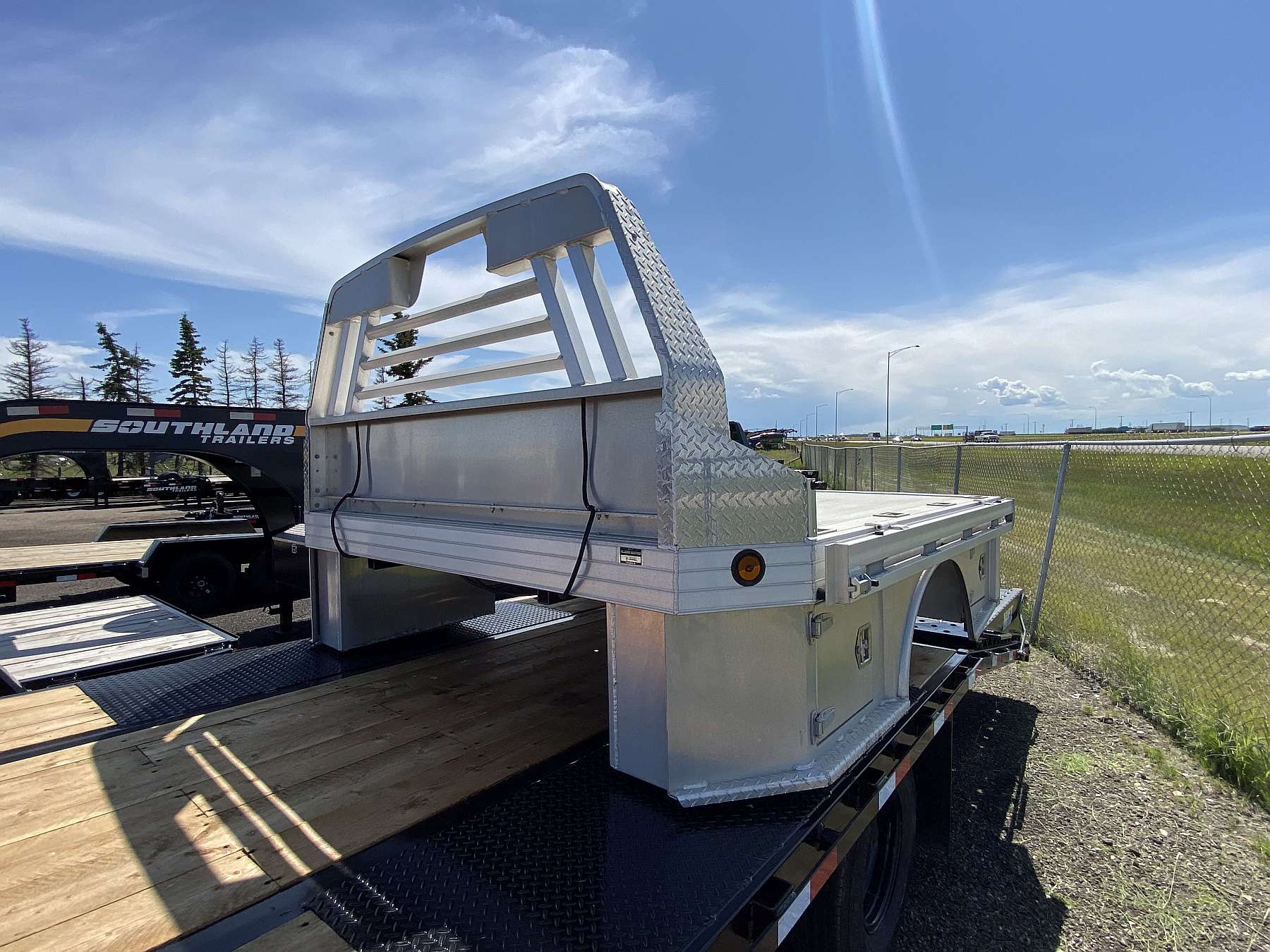 Hillsboro 4000 Series 8'x8.5' Aluminum Truck Deck