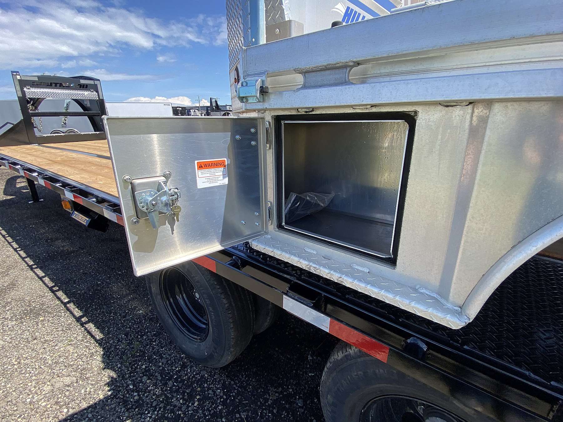 Hillsboro 4000 Series 8'x8.5' Aluminum Truck Deck