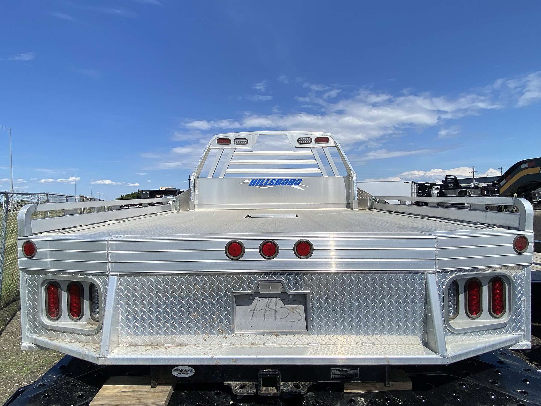Hillsboro 4000 Series 8'x8.5' Aluminum Truck Deck