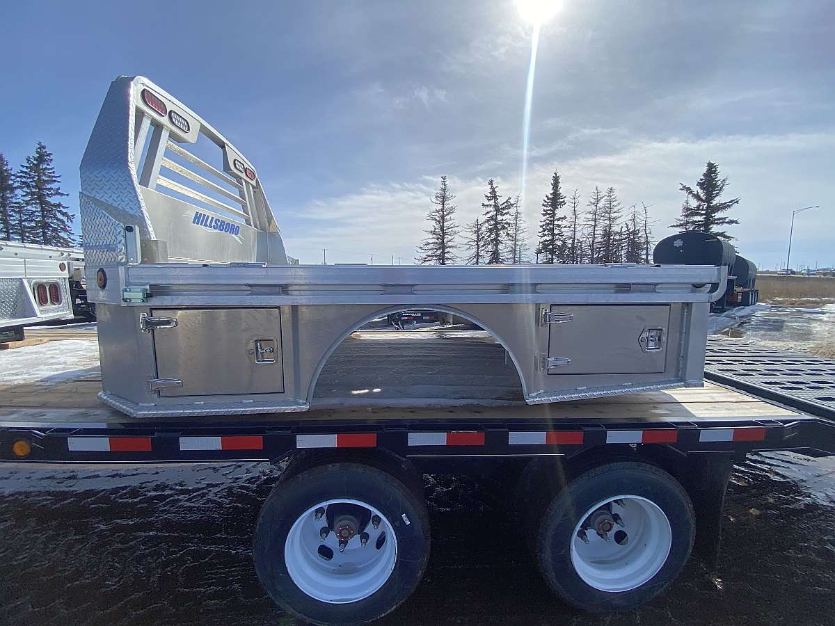 Hillsboro 4000 Series 8'x9' Aluminum Truck Deck