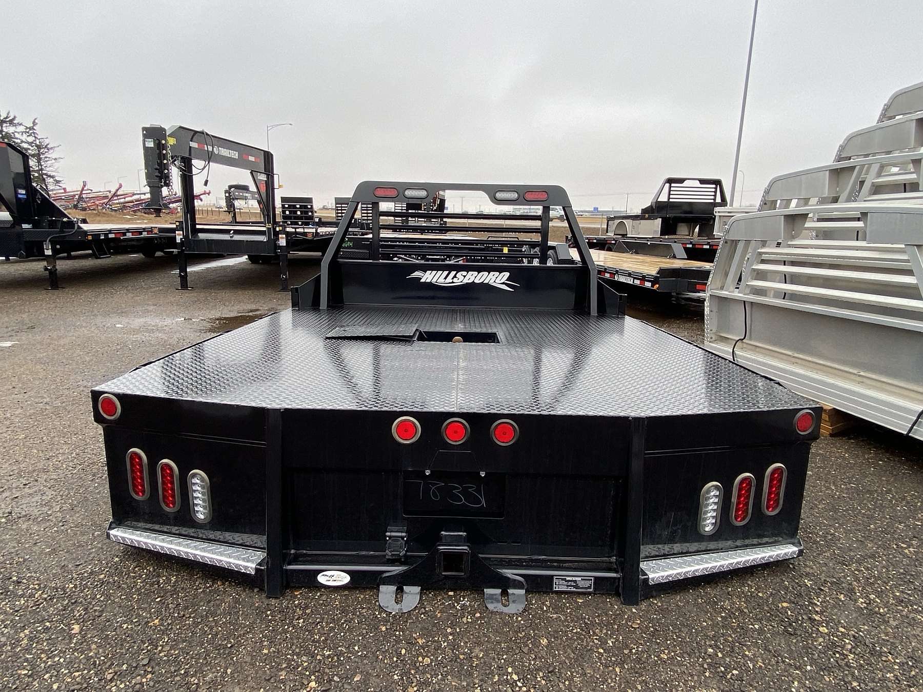 Hillsboro 500 Series 8'x8.5' Hybrid Truck Deck