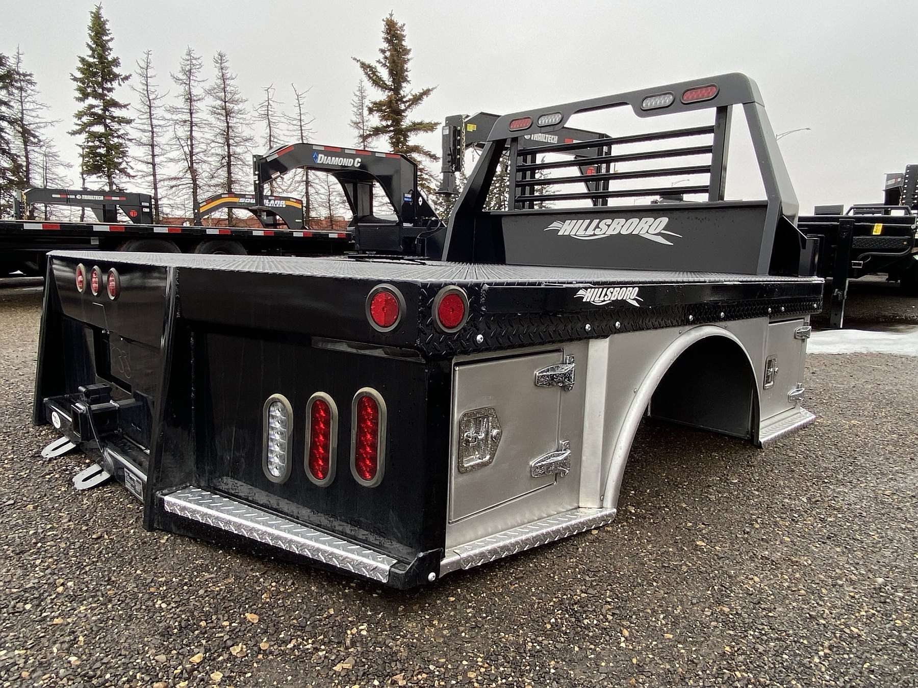 Hillsboro 500 Series 8'x8.5' Hybrid Truck Deck