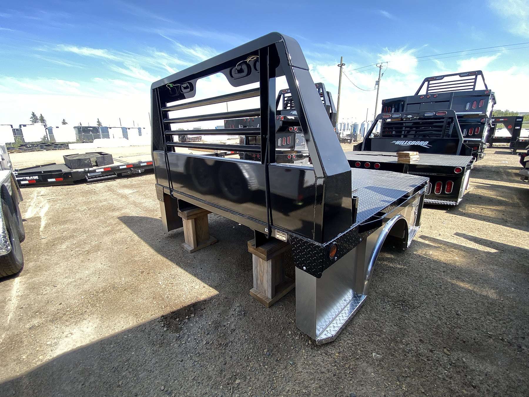 Hillsboro STA500 6.5'X7' Hybrid Truck Bed