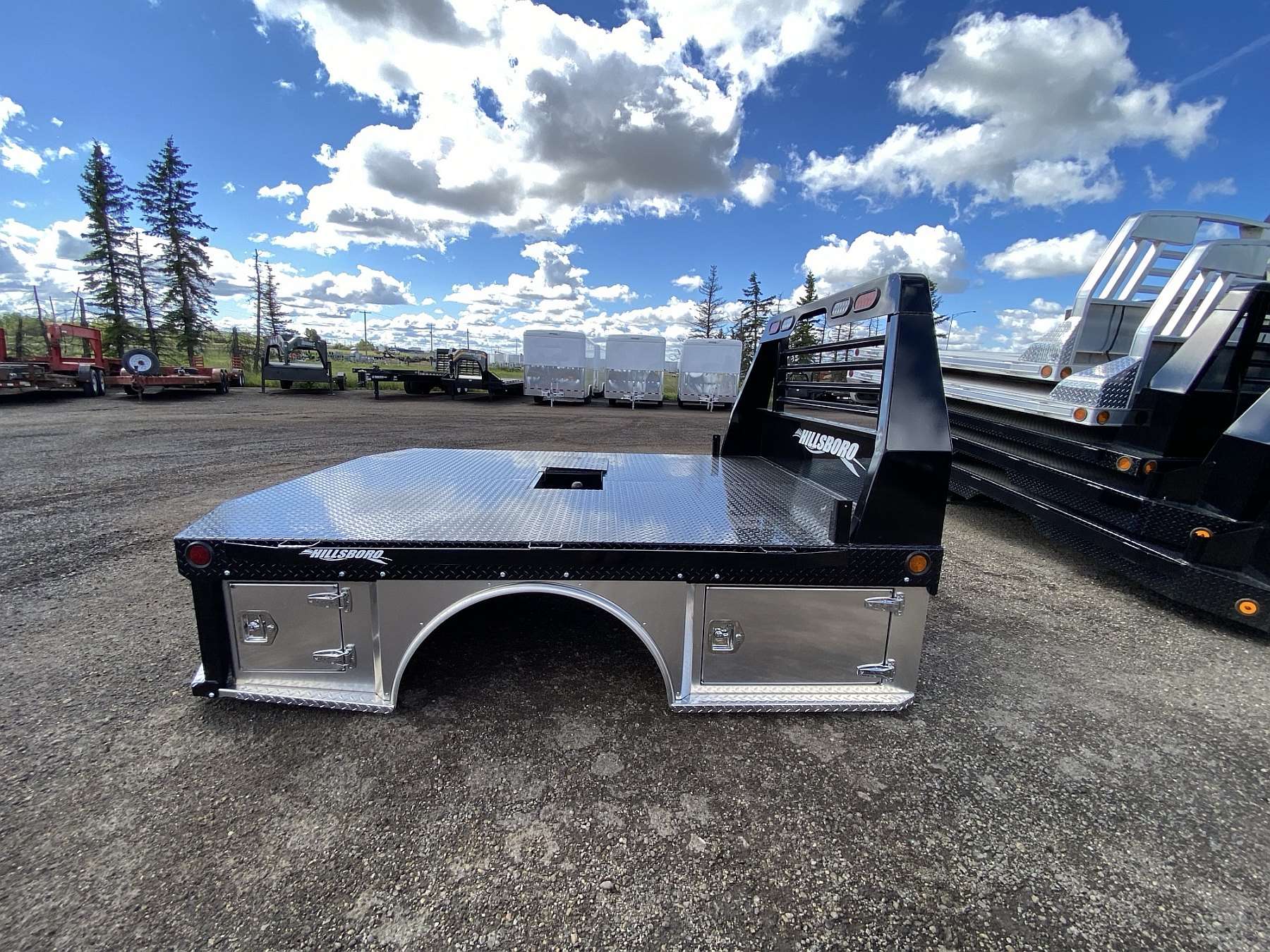 Hillsboro STA500 6.5'X8.5' Hybrid Truck Bed
