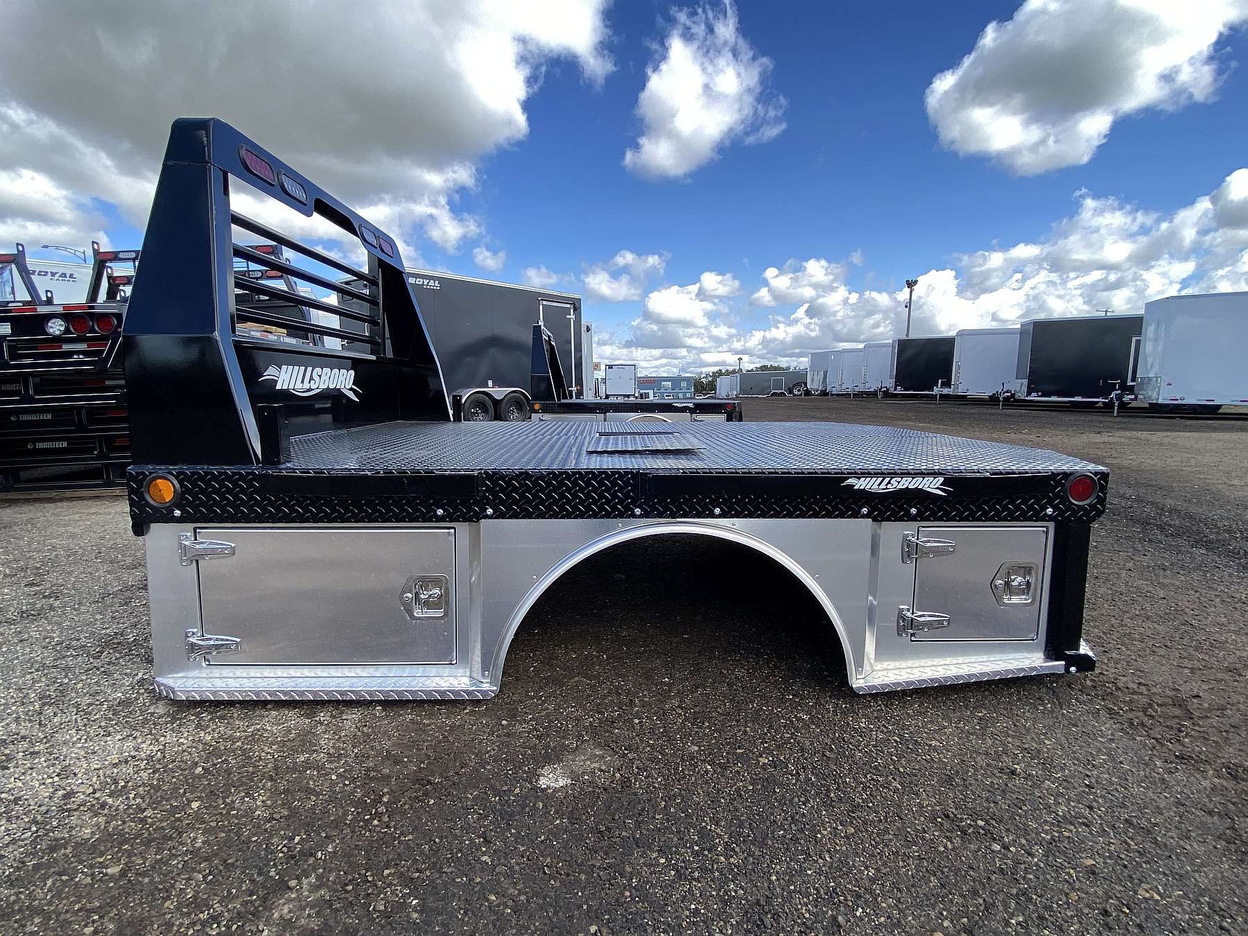 Hillsboro STA500 6.5'X8.5' Hybrid Truck Bed