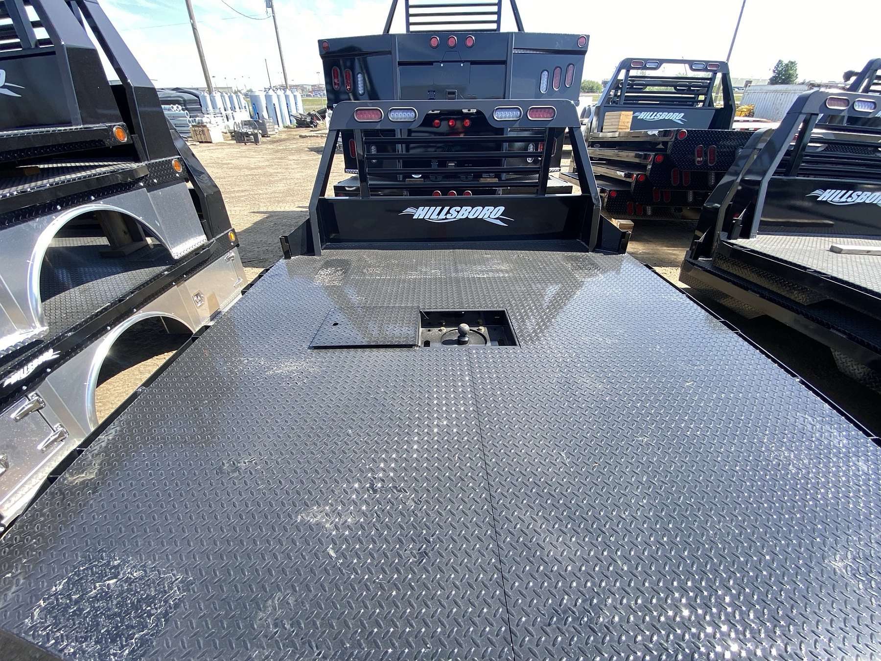 Hillsboro STA500 8'x8.5' Hybrid Truck Deck
