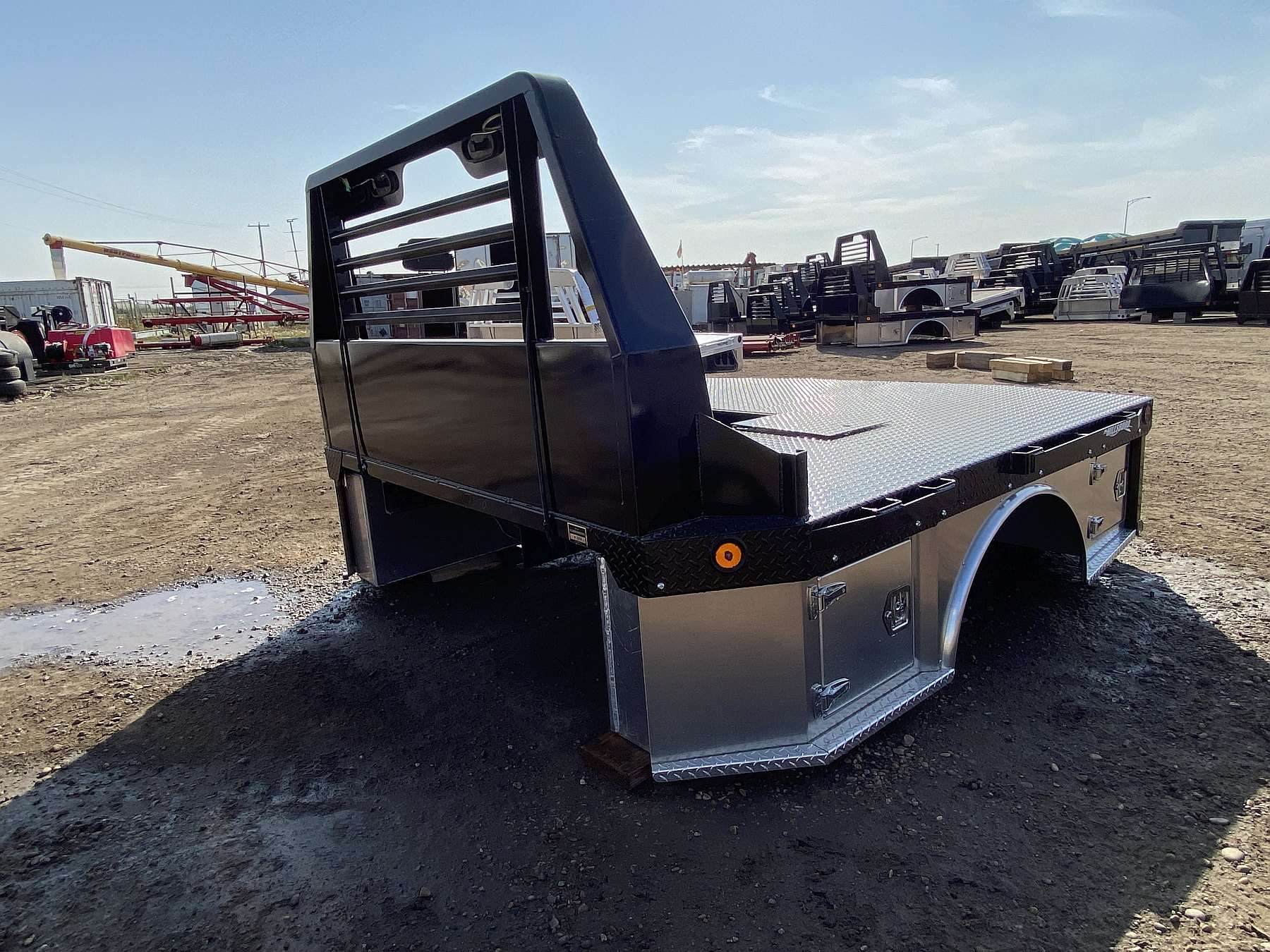 Hillsboro STA500 8'x8.5' Hybrid Truck Deck