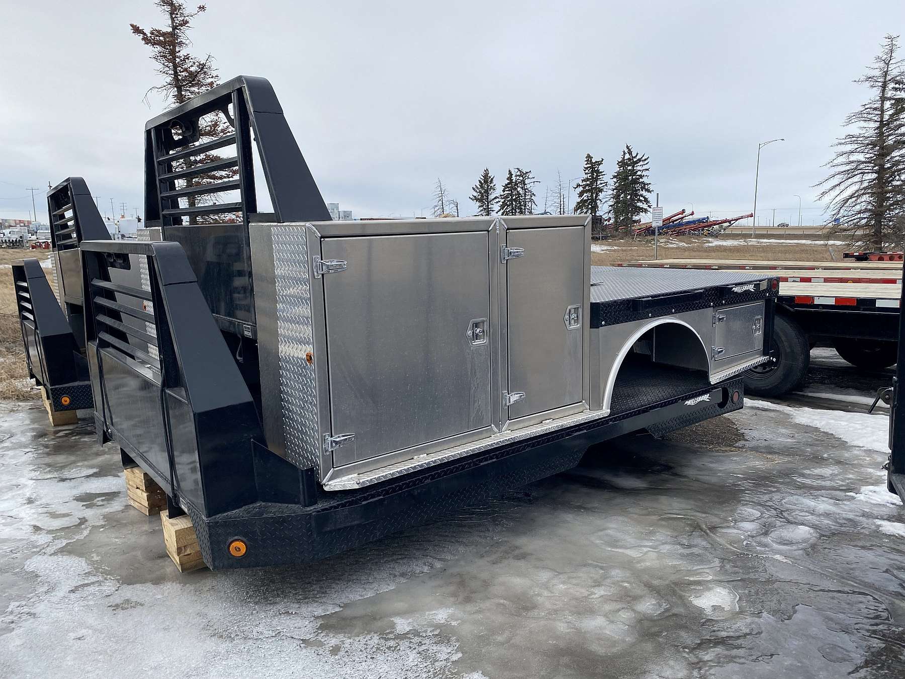 Hillsboro STX500 8'X11' Hybrid Truck Bed