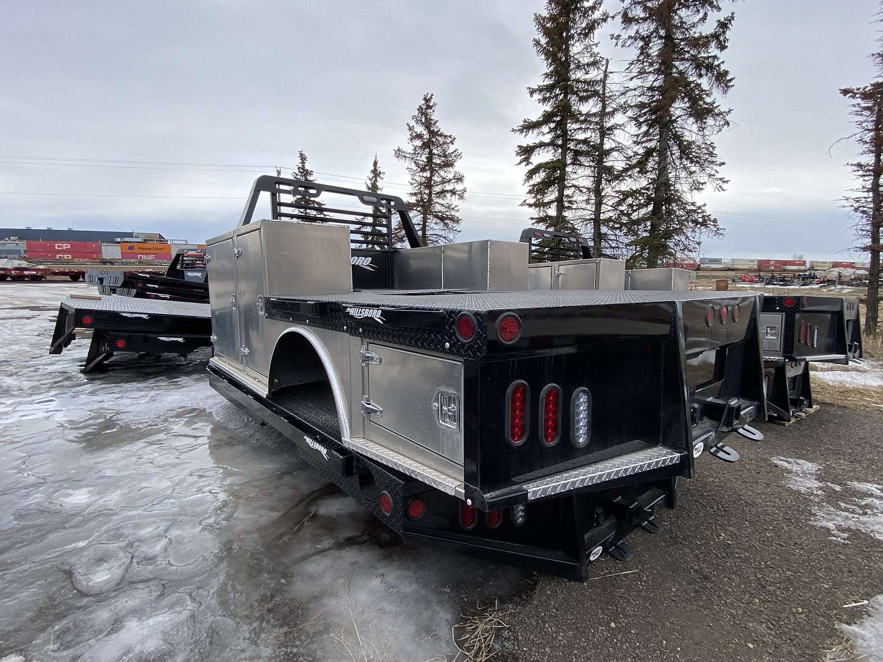 Hillsboro STX500 8'X11' Hybrid Truck Bed