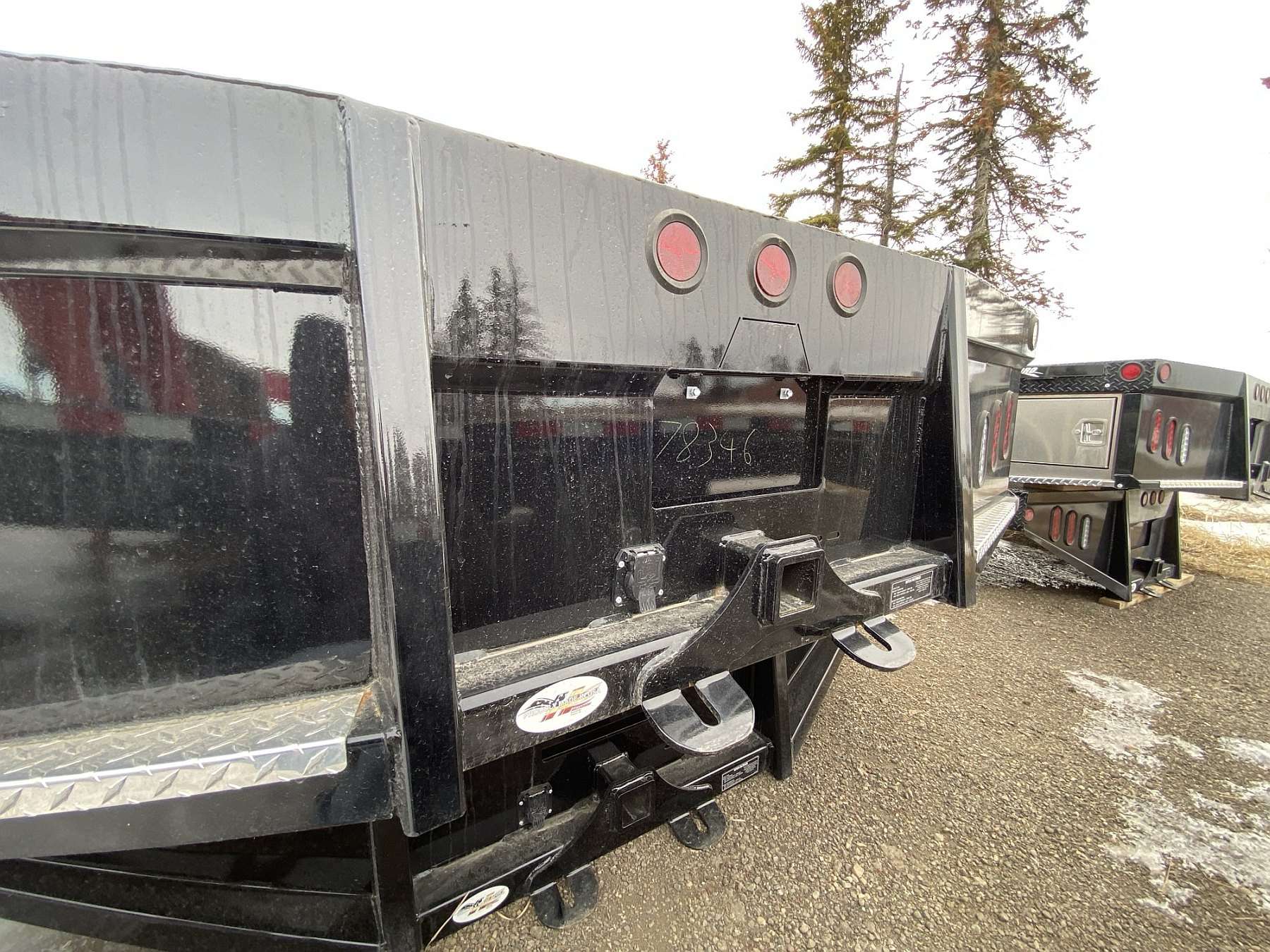 Hillsboro STX500 8'X11' Hybrid Truck Bed