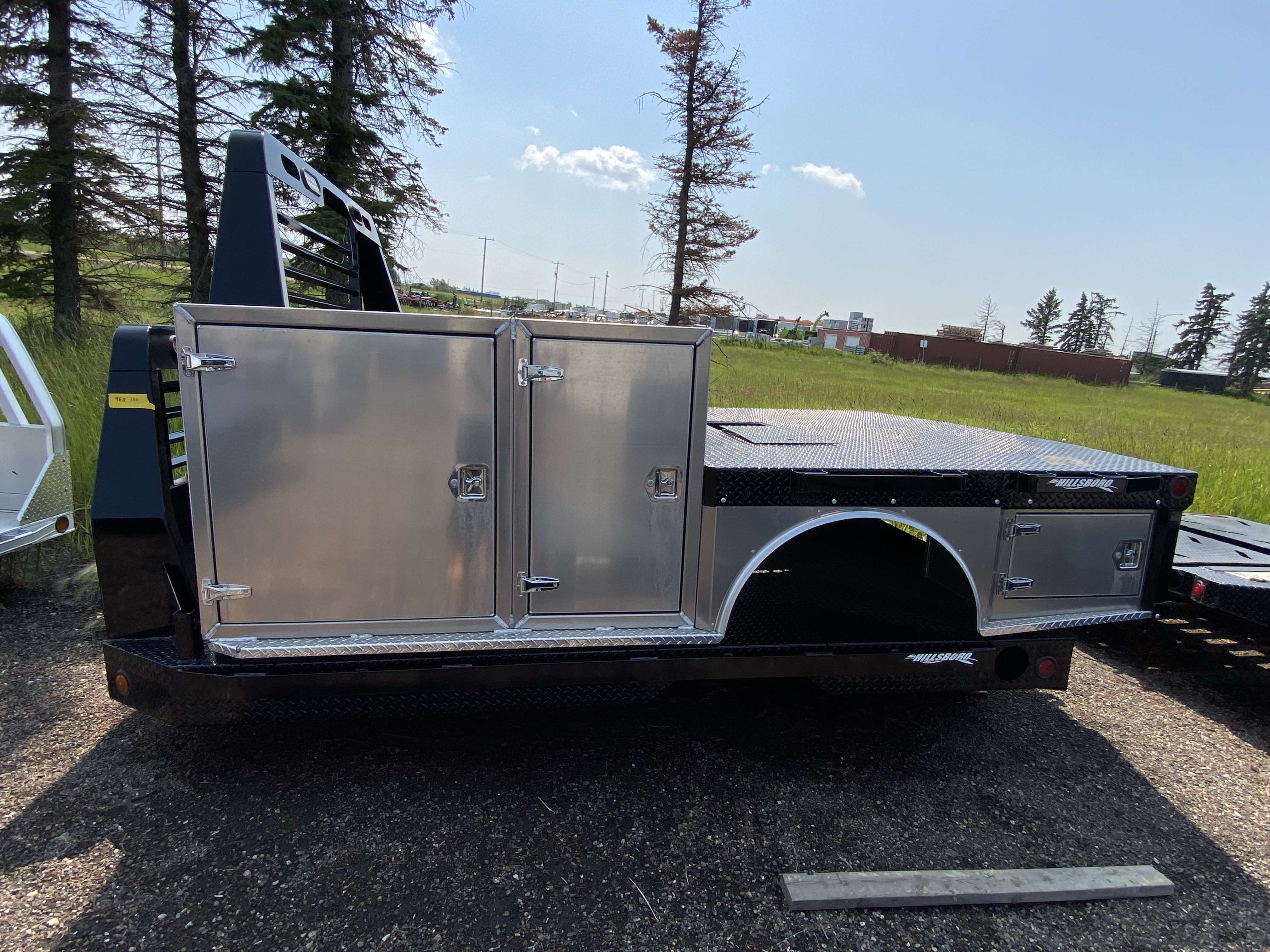 Hillsboro STX500 8'X11' Hybrid Truck Bed