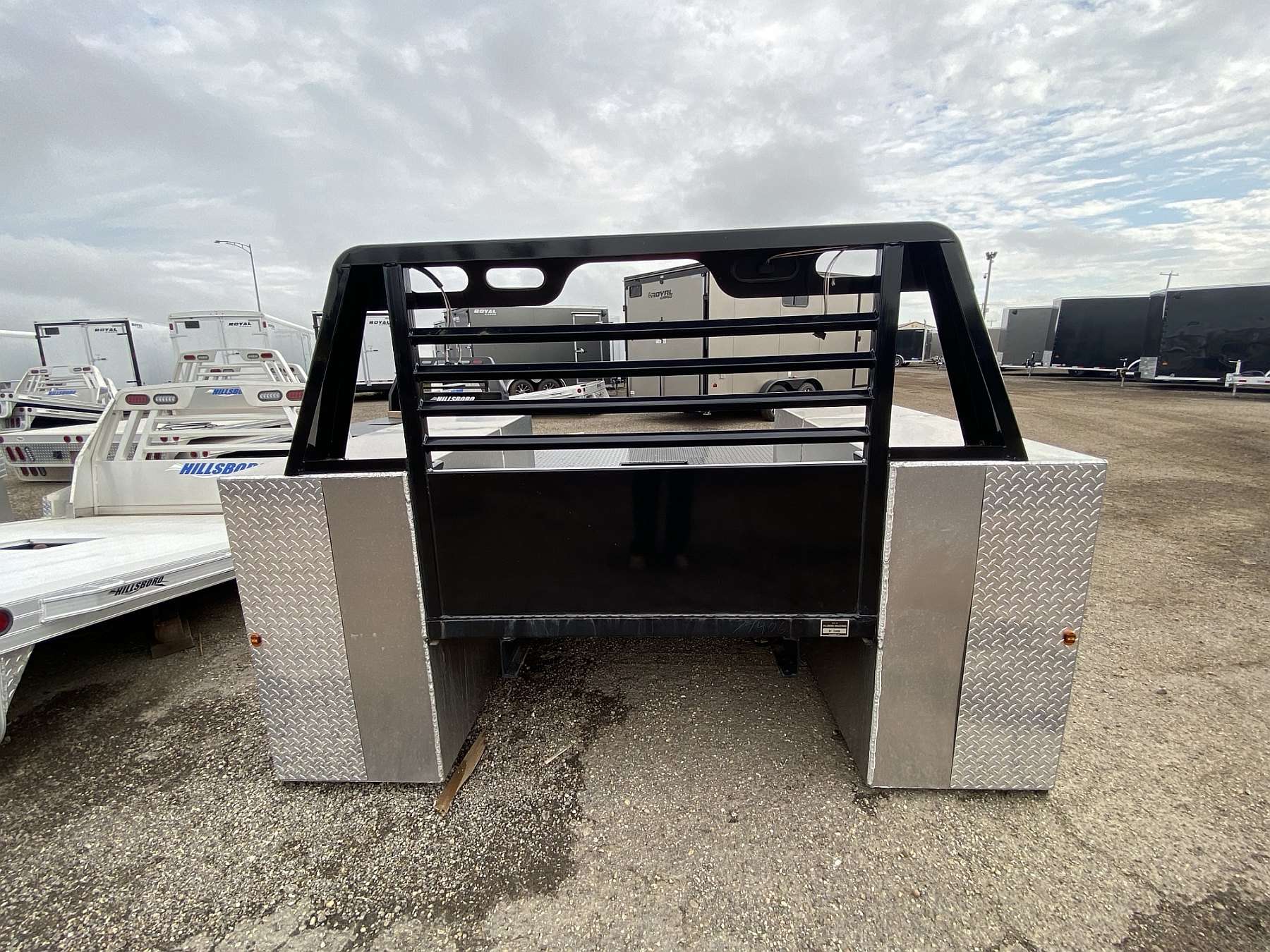 Hillsboro STX500 8'X11' Hybrid Truck Bed