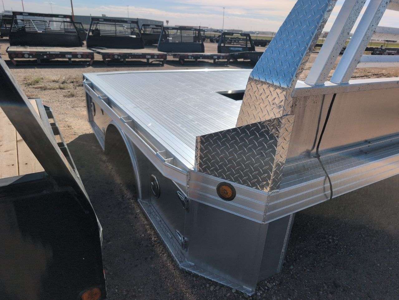 Hilsborough 9'4" Dually Hybrid Truck Deck - Ford/GM/RAM