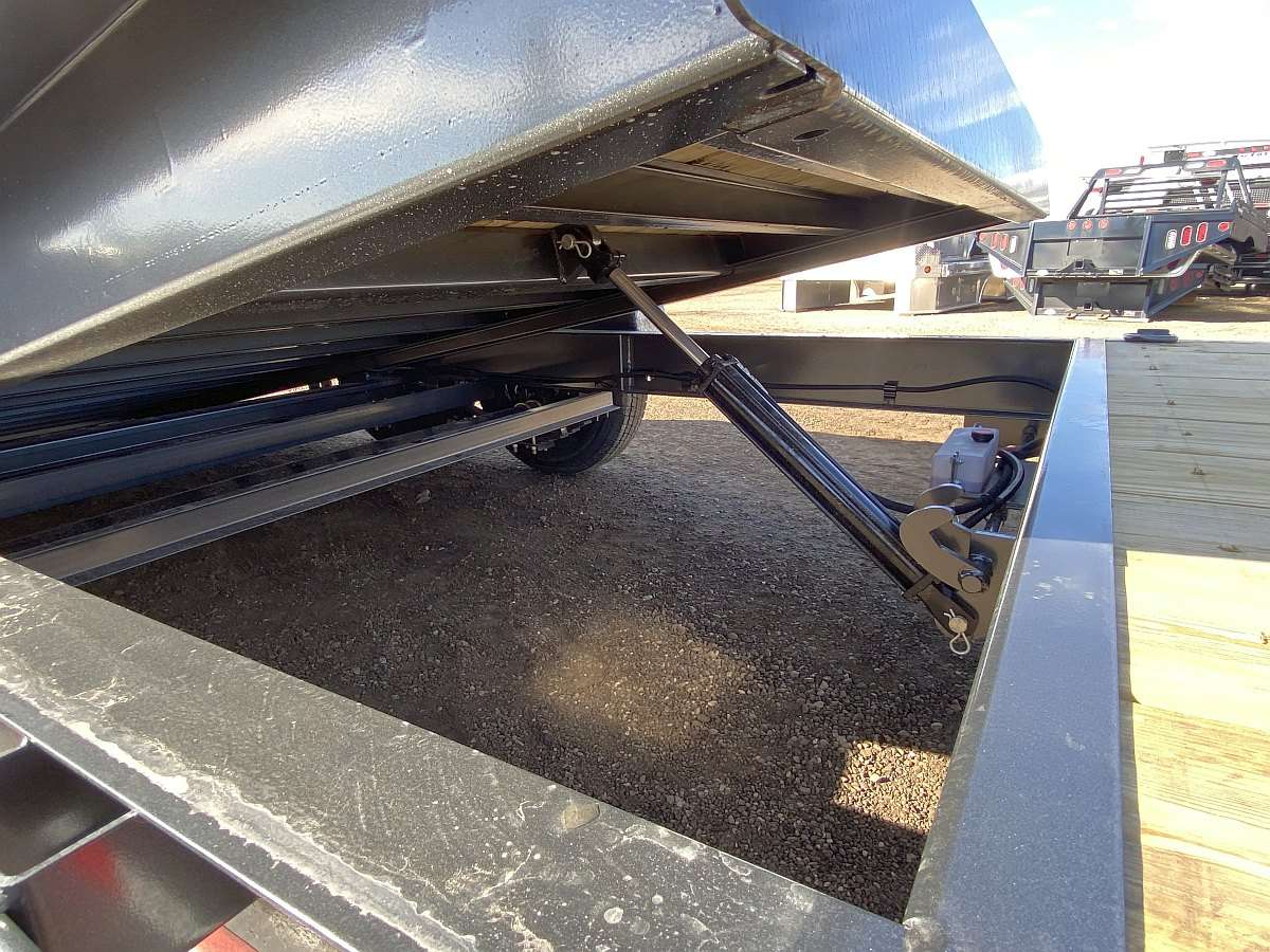 *Limited Rebate* 2025 Diamond C Baseline 20' Tilt Deck