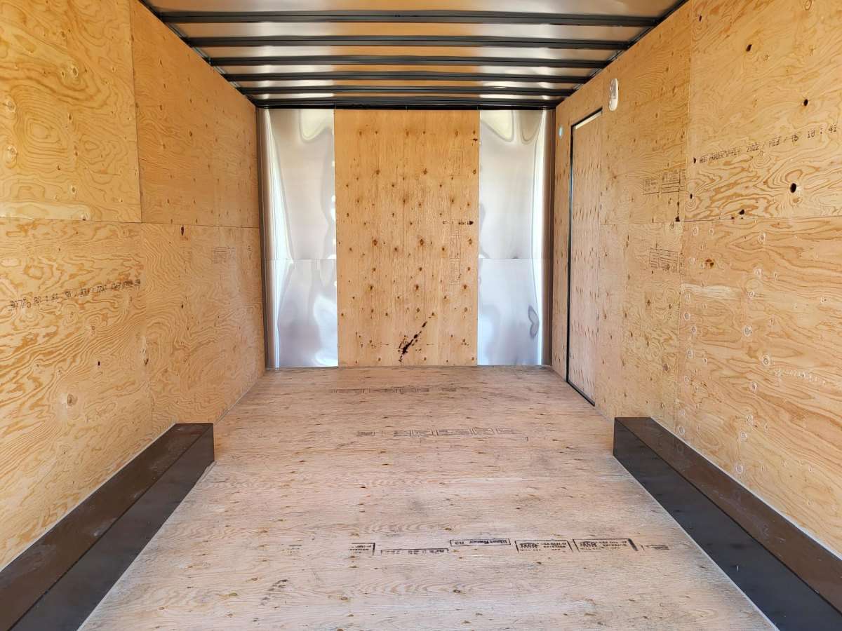 *Limited Time Rebate* 2024 Royal 8'x16' Enclosed Trailers