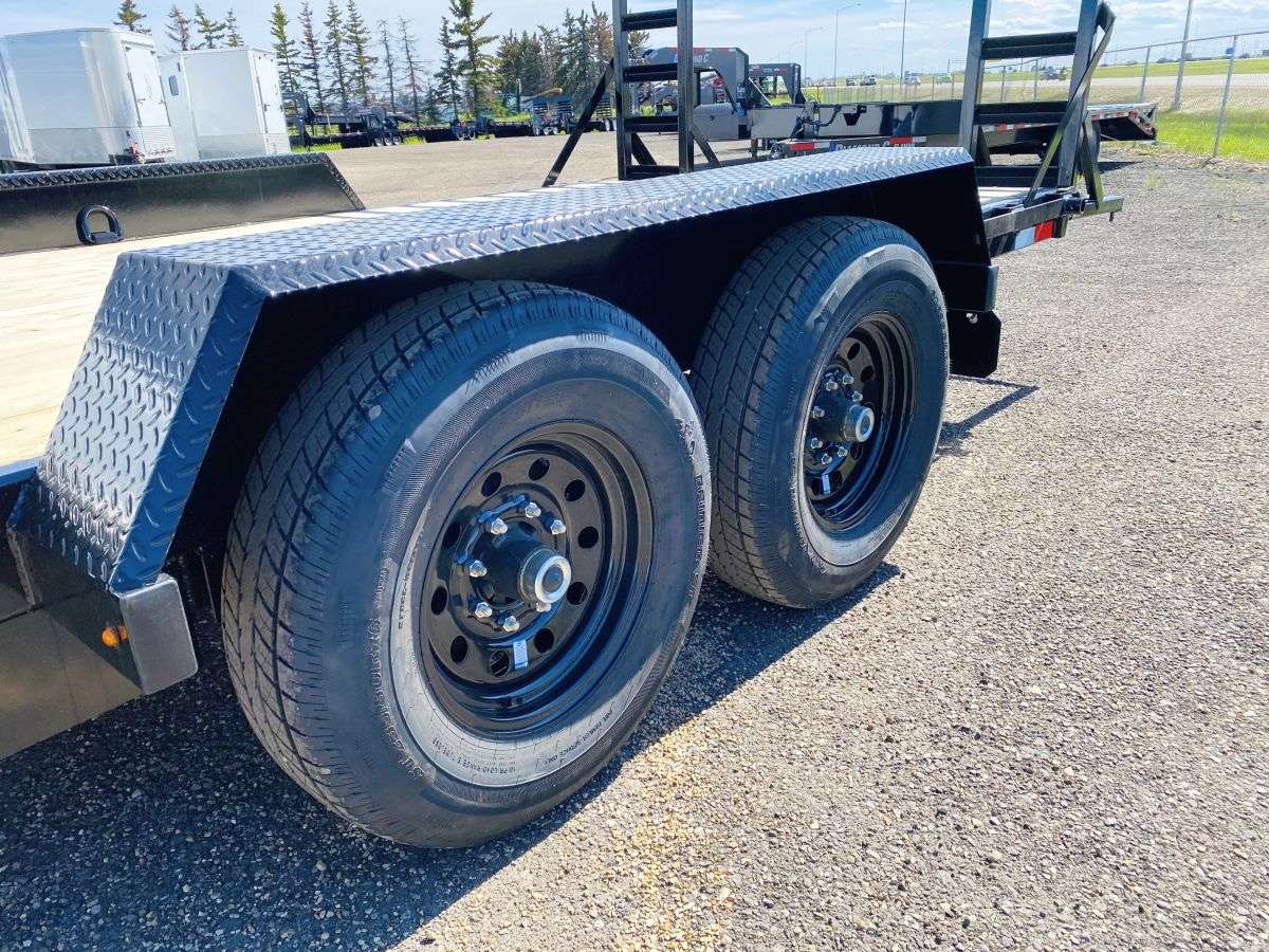*Limited Time Rebate* 2024 Southland 18' Lowboy Trailer