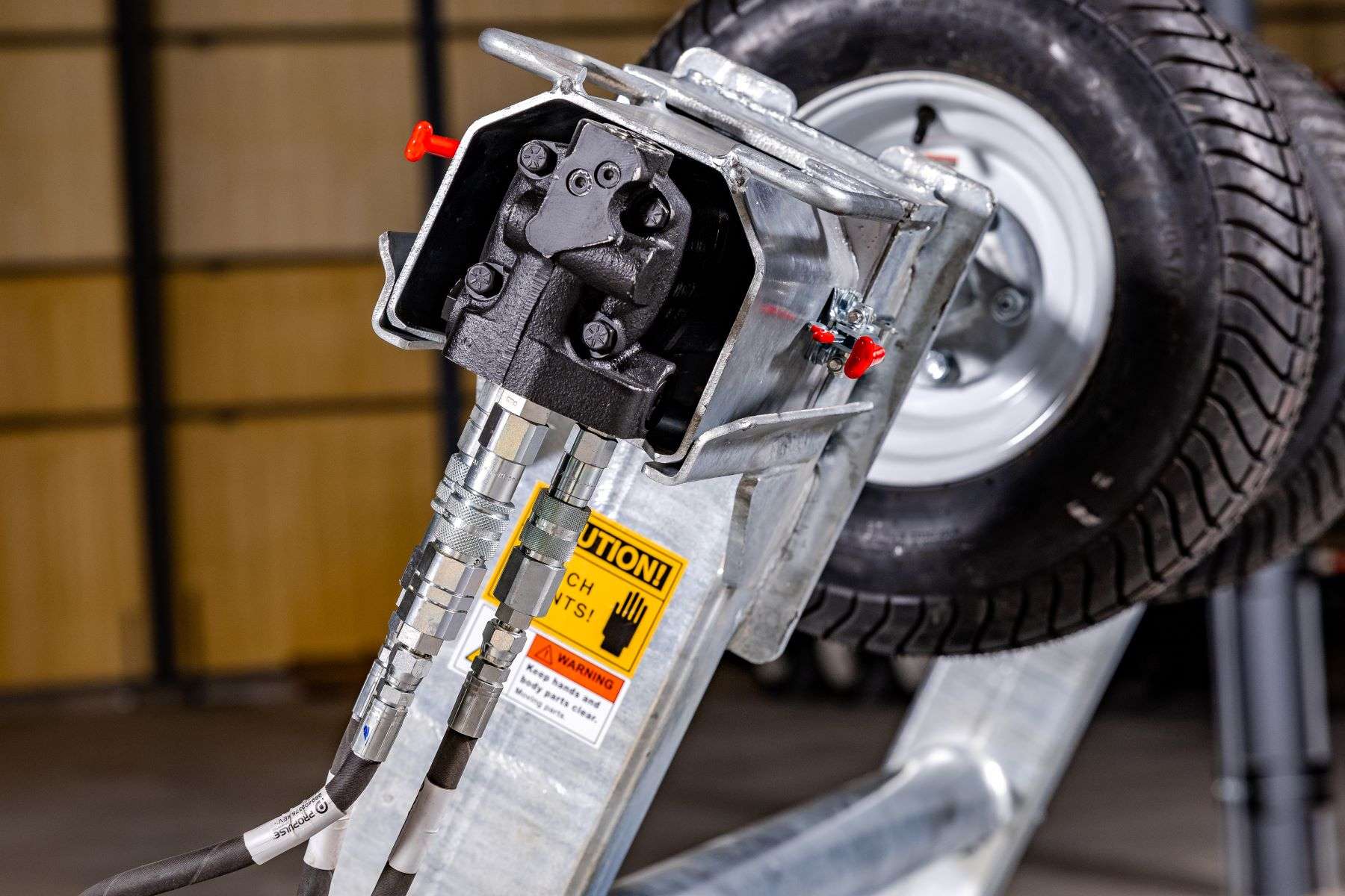 New 2026 Behnke RT1400E Hyd. Reel - Figure 8 Cable Trailer