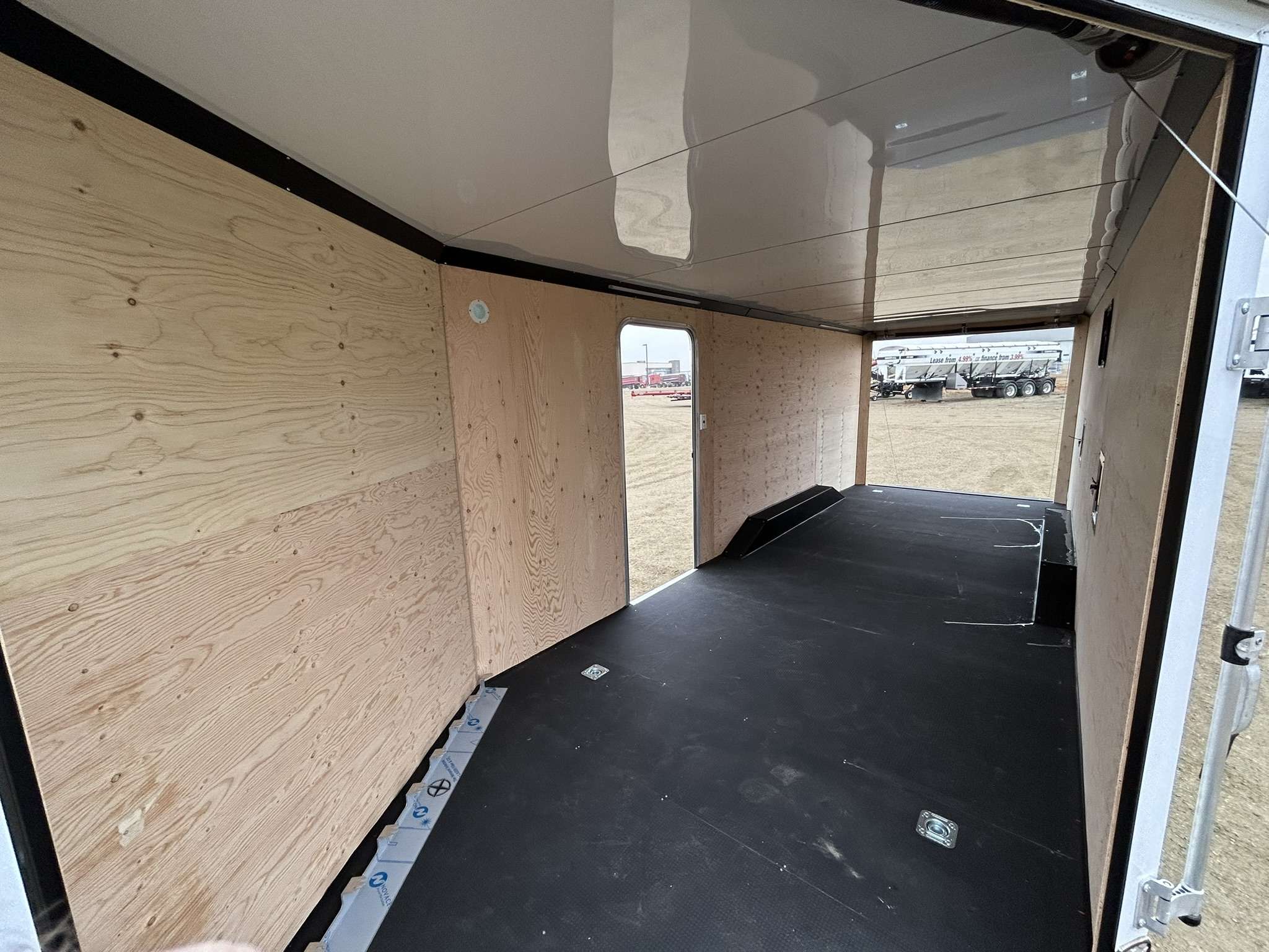 Royal Cargo 8'6" x 22' + V-Nose Toy Hauler Trailer