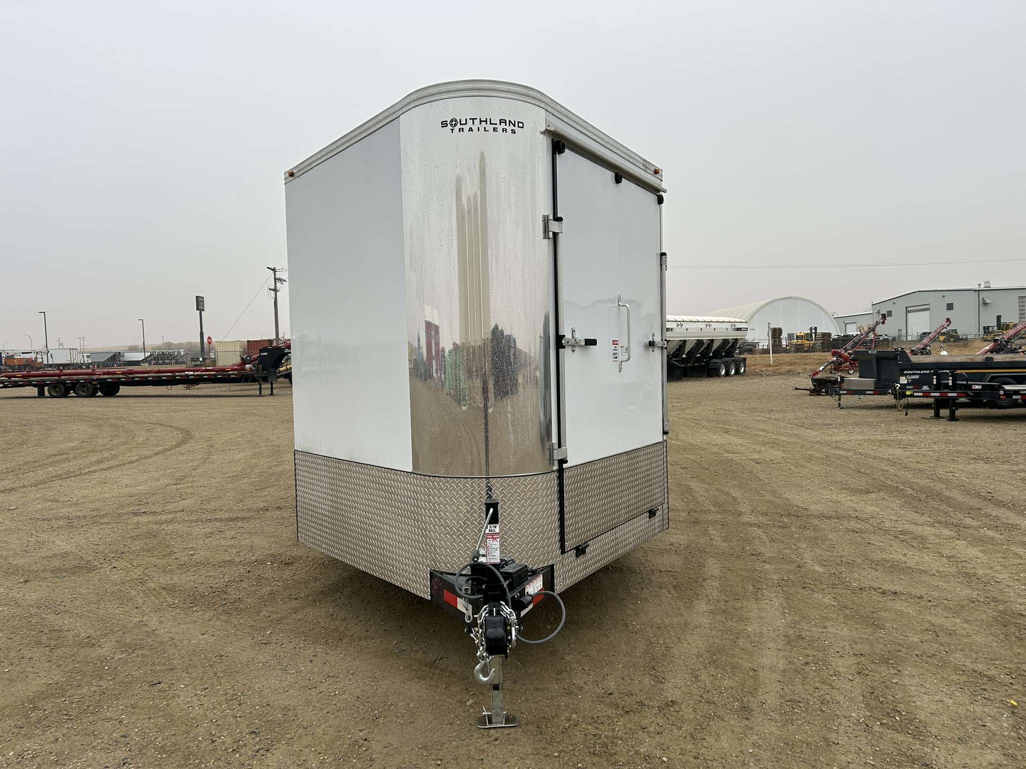 Royal Cargo 8'6" x 22' + V-Nose Toy Hauler Trailer