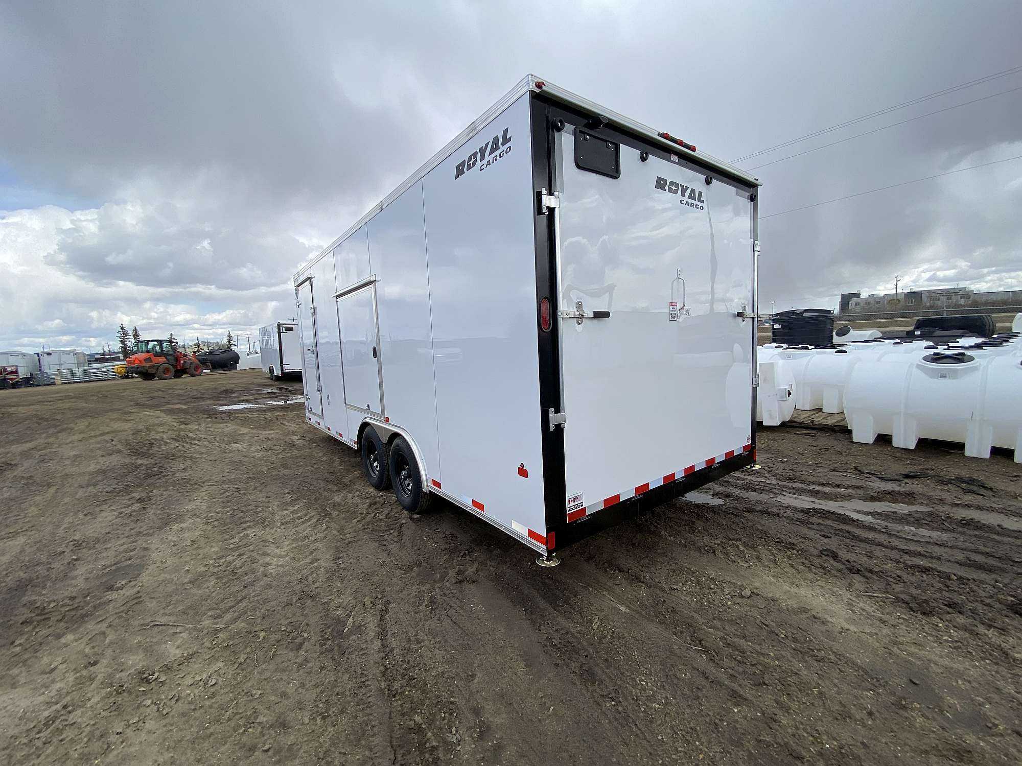 *Sale* 2026 Royal 8.5'x22' Enclosed Cargo w/ Escape Door