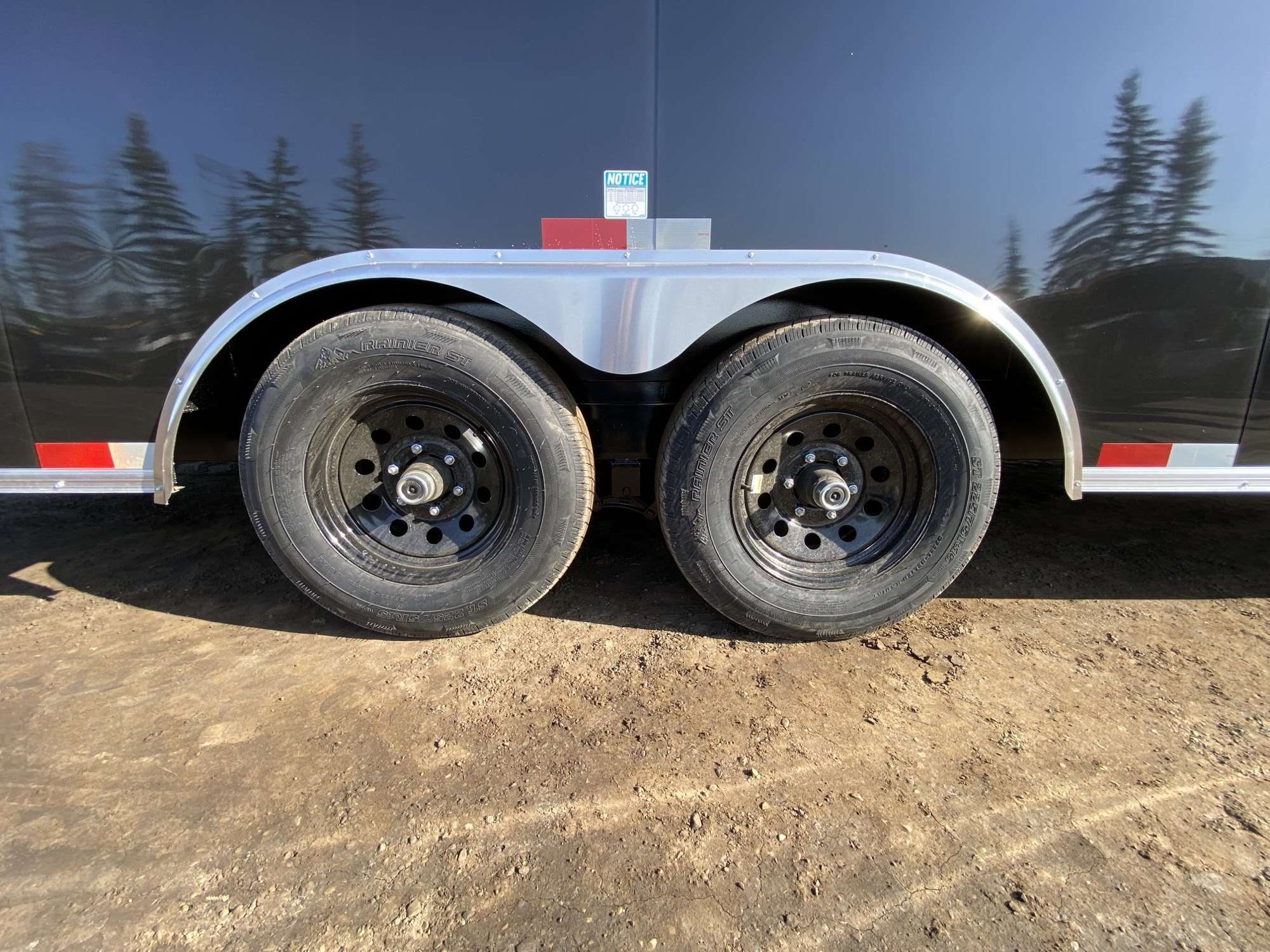 *Sale* 2026 Royal 8.5'x22' Enclosed Cargo w/ Escape Door