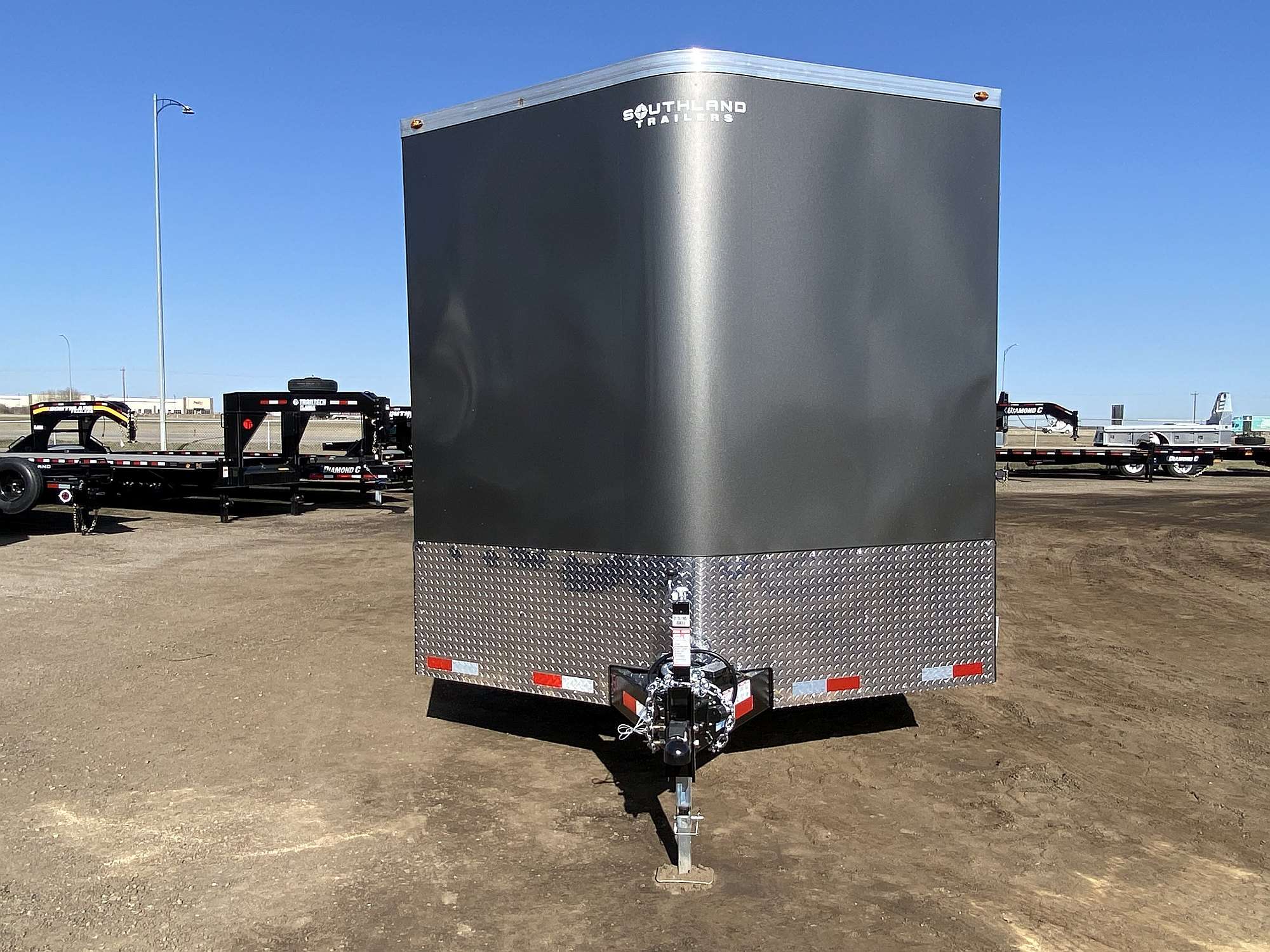 *Sale* 2026 Royal 8.5'x22' Enclosed Cargo w/ Escape Door