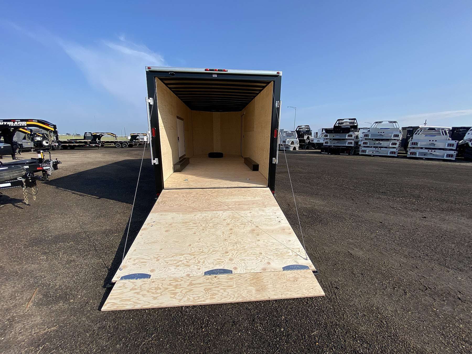 *Sale* 2026 Royal 8.5'x22' Enclosed Cargo w/ Escape Door
