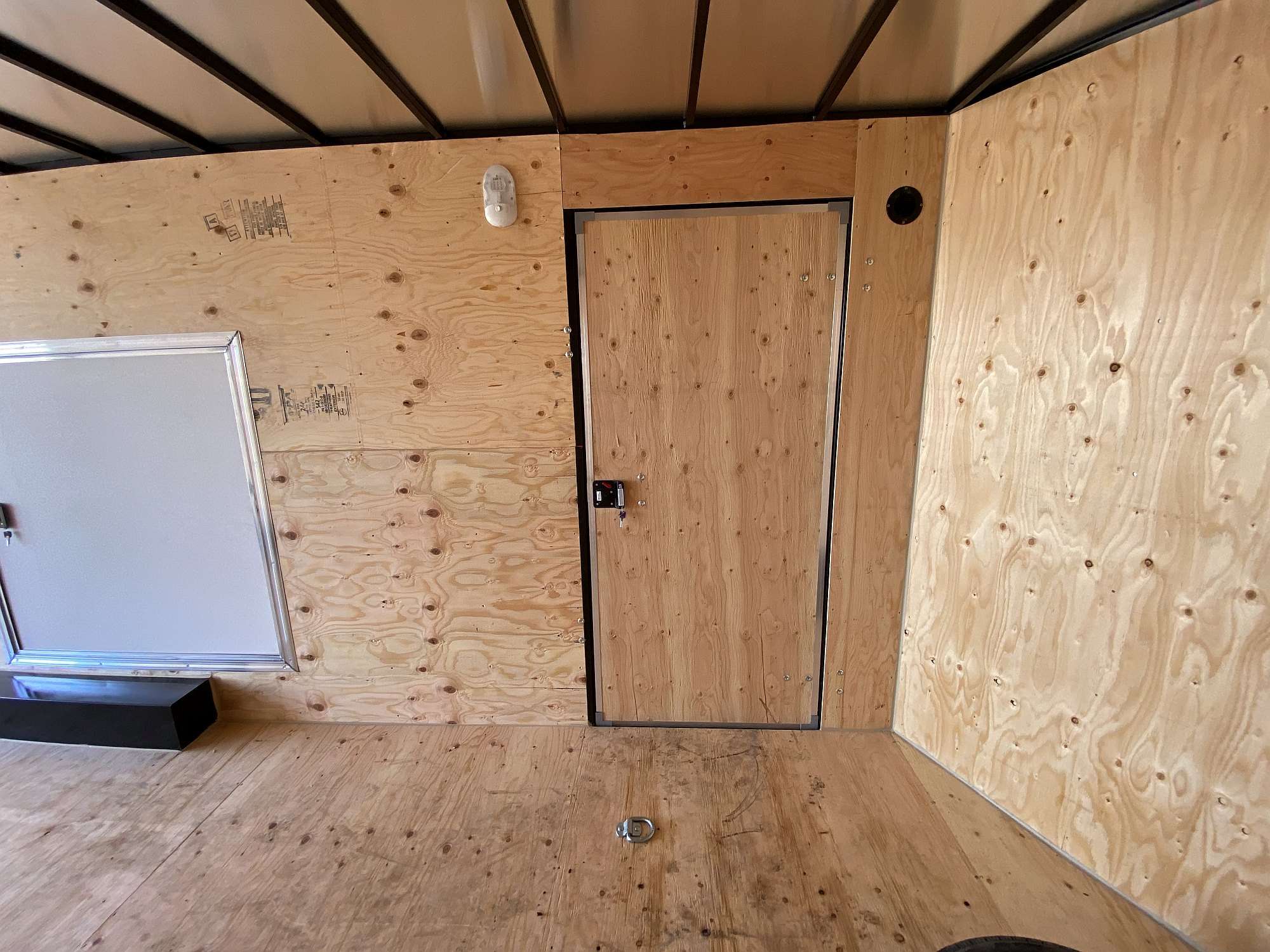 *Sale* 2026 Royal 8'x22' Enclosed Cargo w/ Free Escape Door!