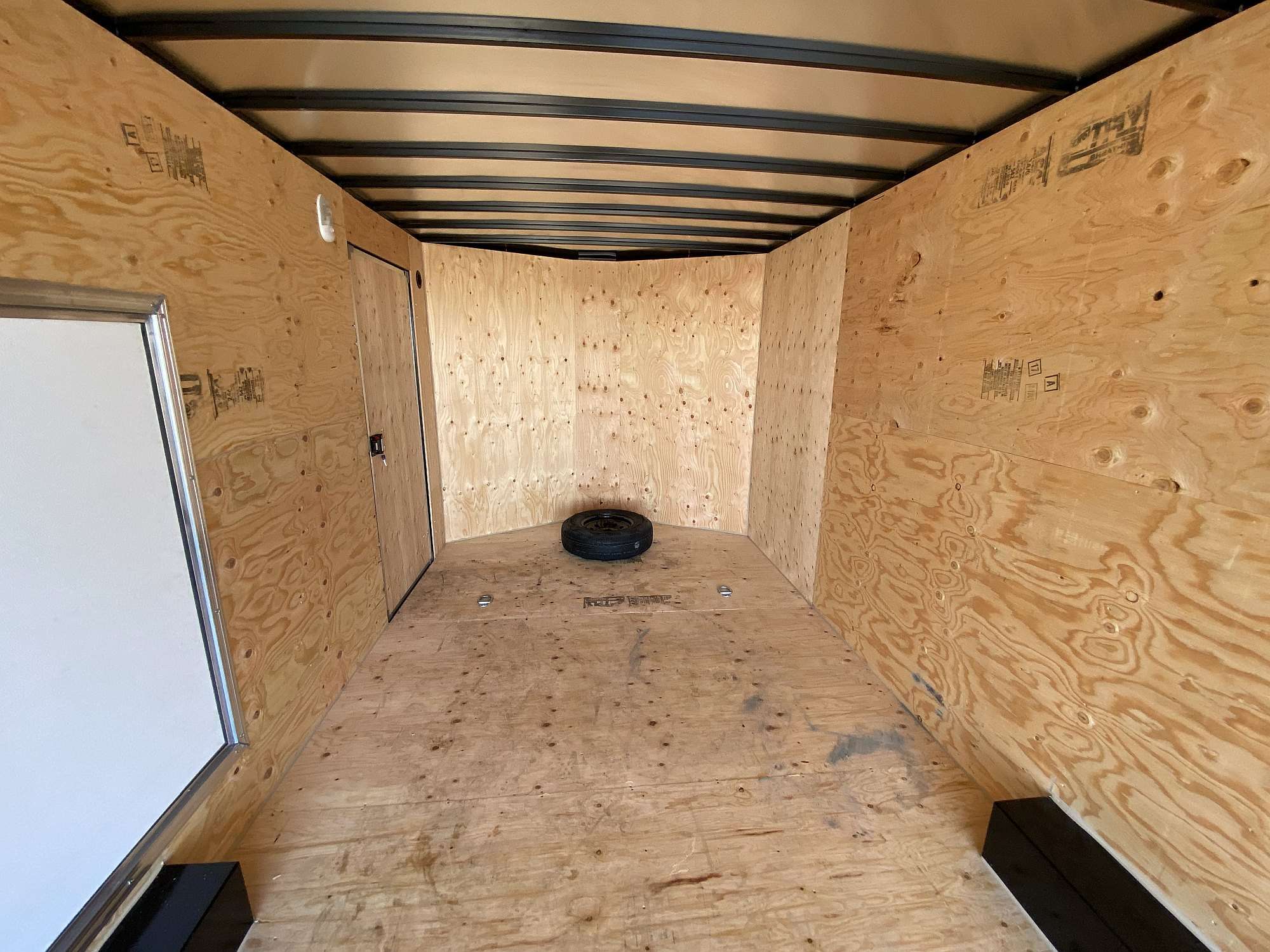 *Sale* 2026 Royal 8'x22' Enclosed Cargo w/ Free Escape Door!