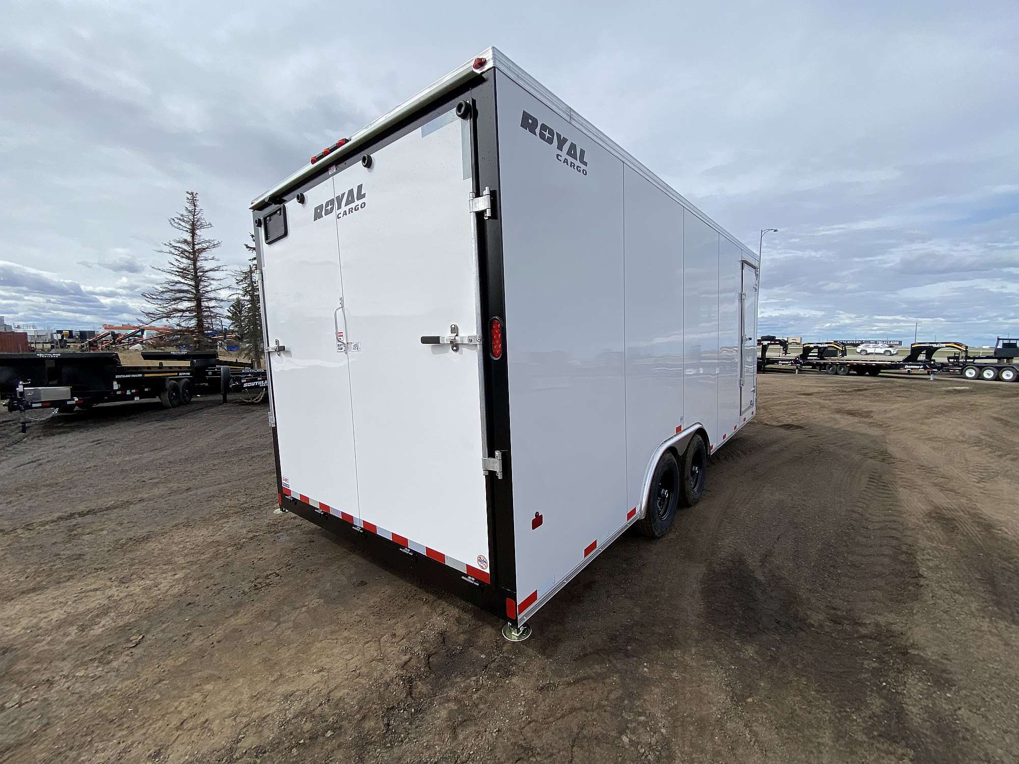 *Sale* 2026 Royal 8'x22' Enclosed Cargo w/ Free Escape Door!