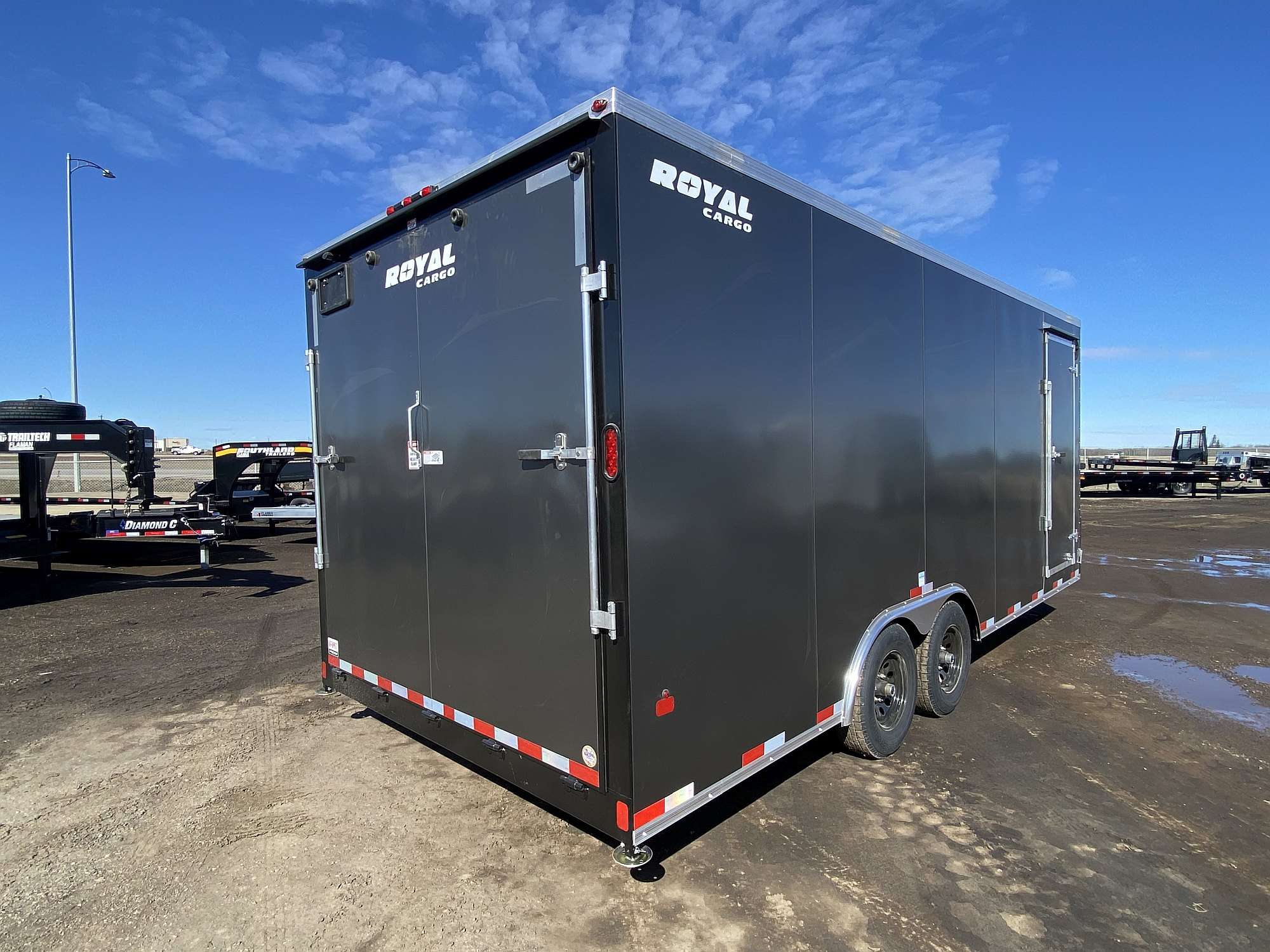 *Sale* 2026 Royal 8'x22' Enclosed Cargo w/ Free Escape Door!