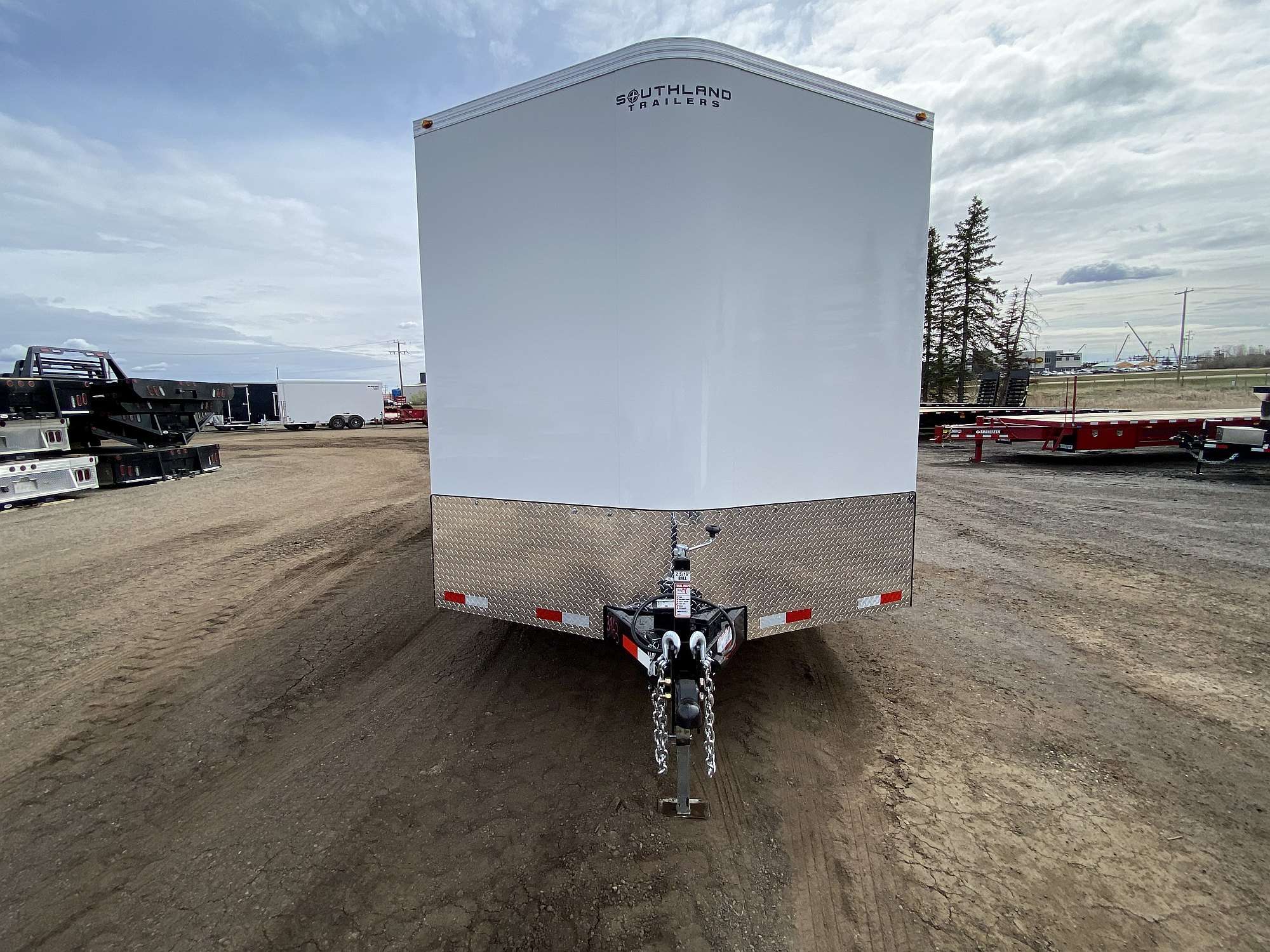 *Sale* 2026 Royal 8'x22' Enclosed Cargo w/ Free Escape Door!