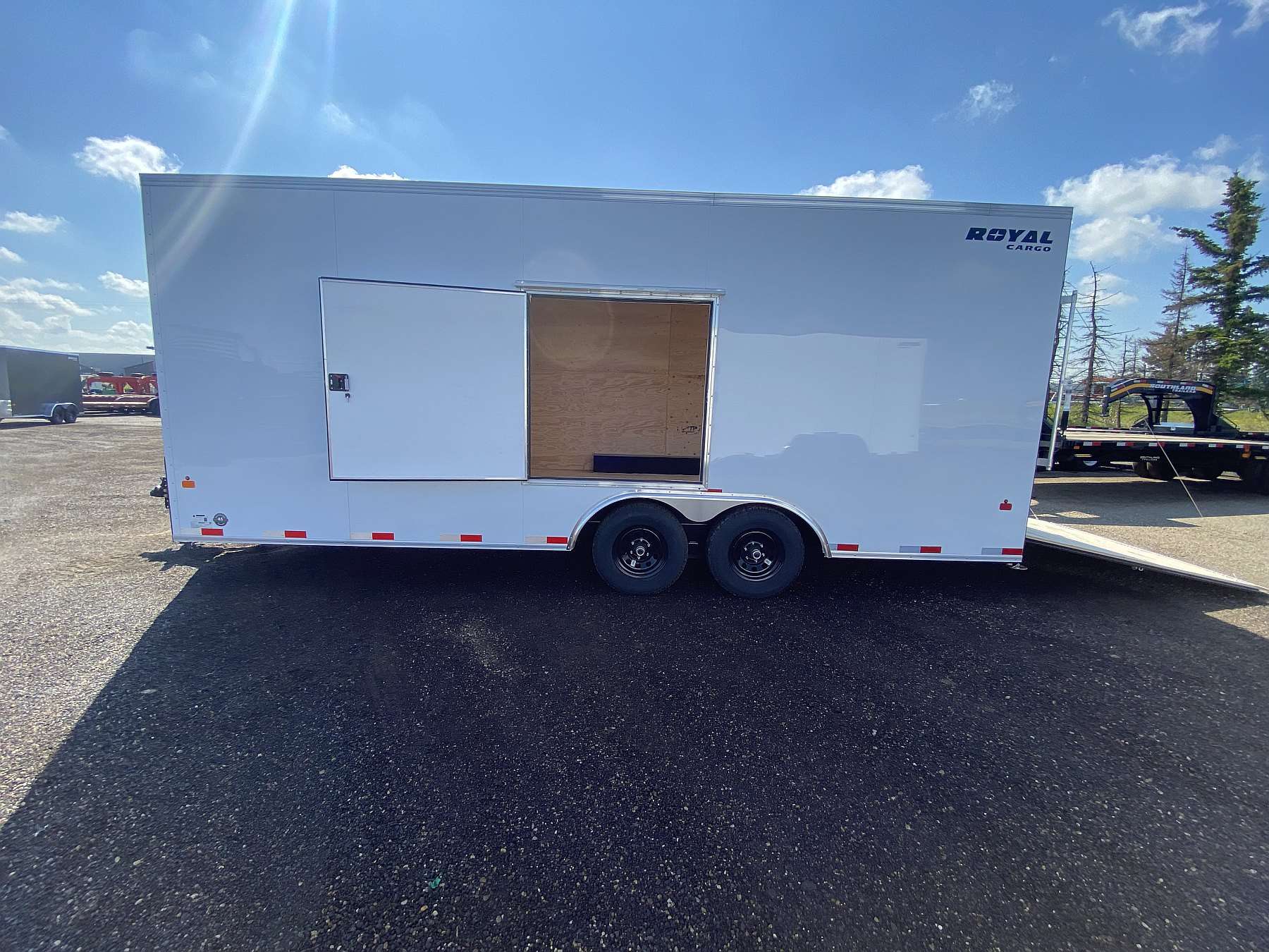 *Sale* 2026 Royal 8'x22' Enclosed Cargo w/ Free Escape Door!
