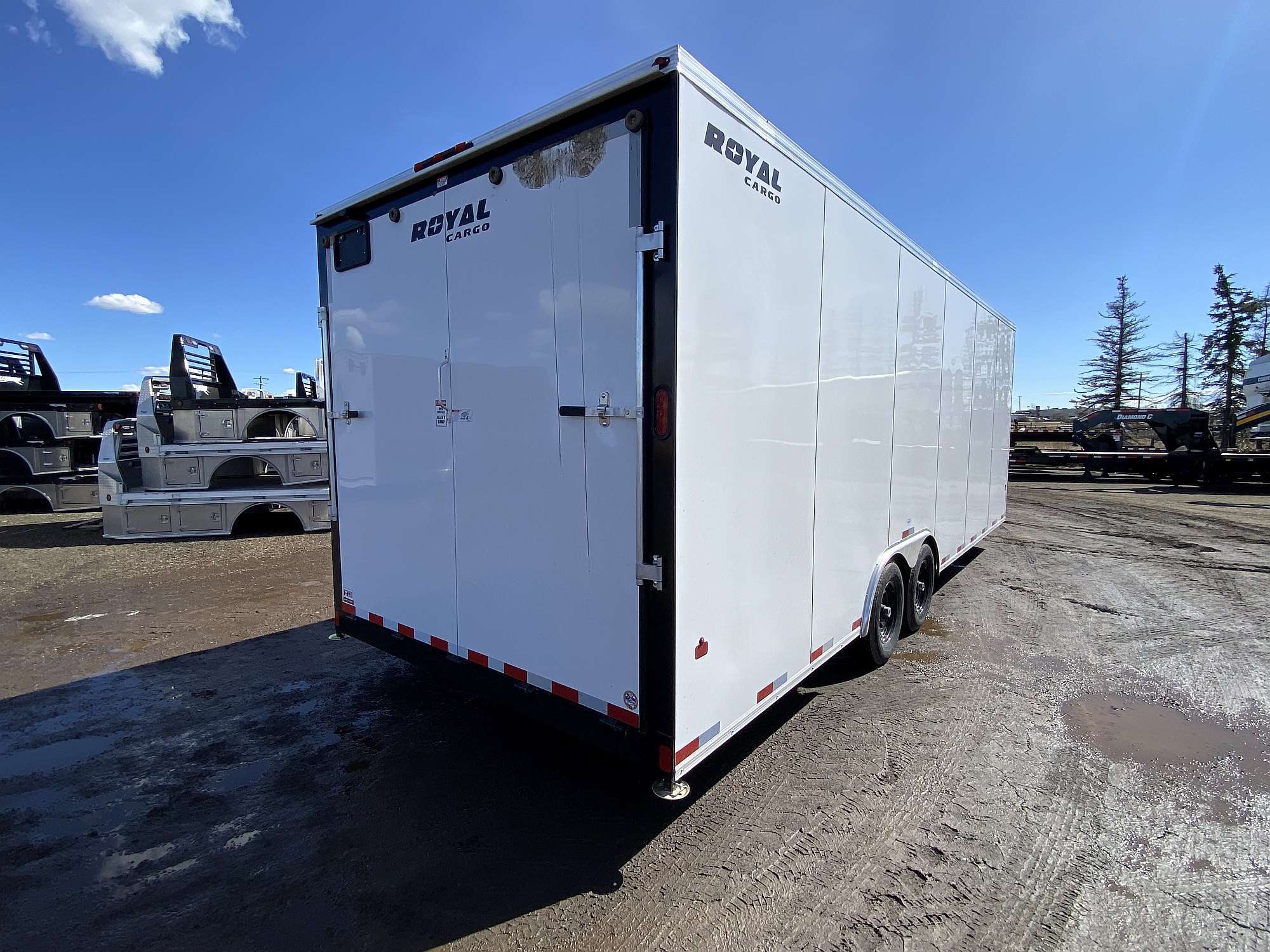 *Sale* 2026 Royal 8'x26' Enclosed Cargo w/ Free Escape Door!