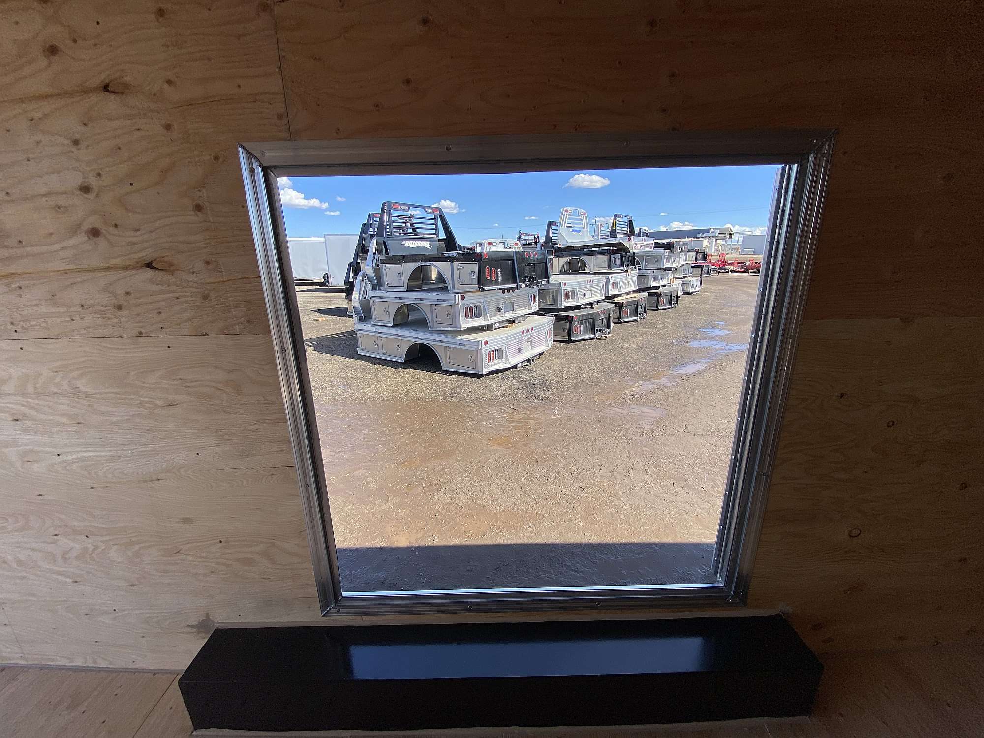 *Sale* 2026 Royal 8'x26' Enclosed Cargo w/ Free Escape Door!