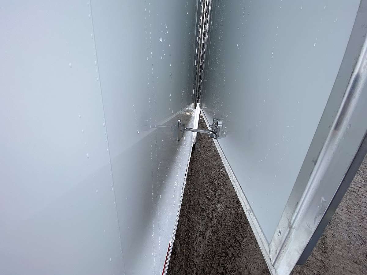 *Sale* 2026 Royal 8'x26' Enclosed Cargo w/ Free Escape Door!