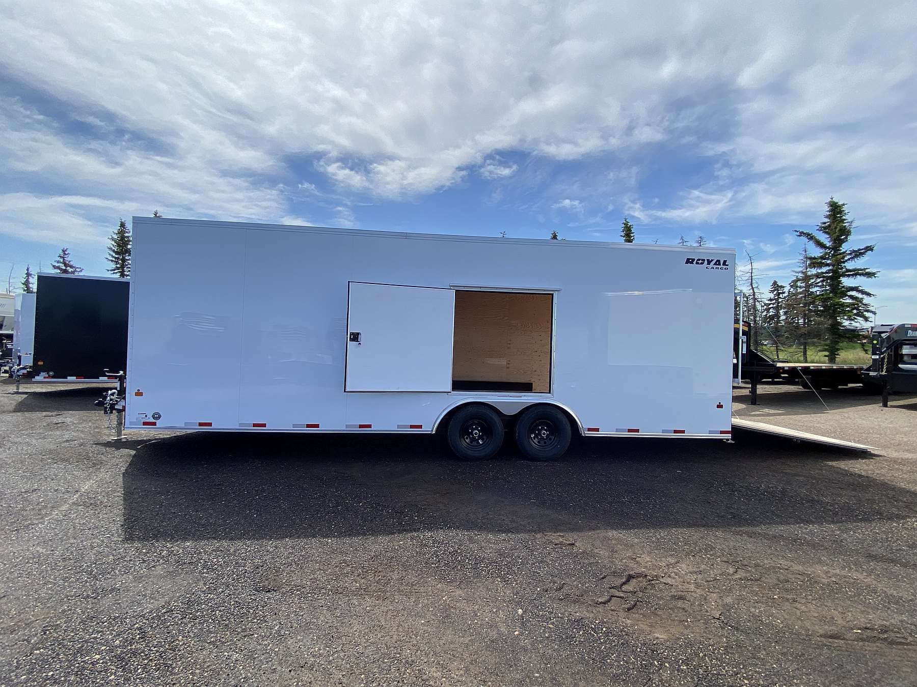 *Sale* 2026 Royal 8'x26' Enclosed Cargo w/ Free Escape Door!