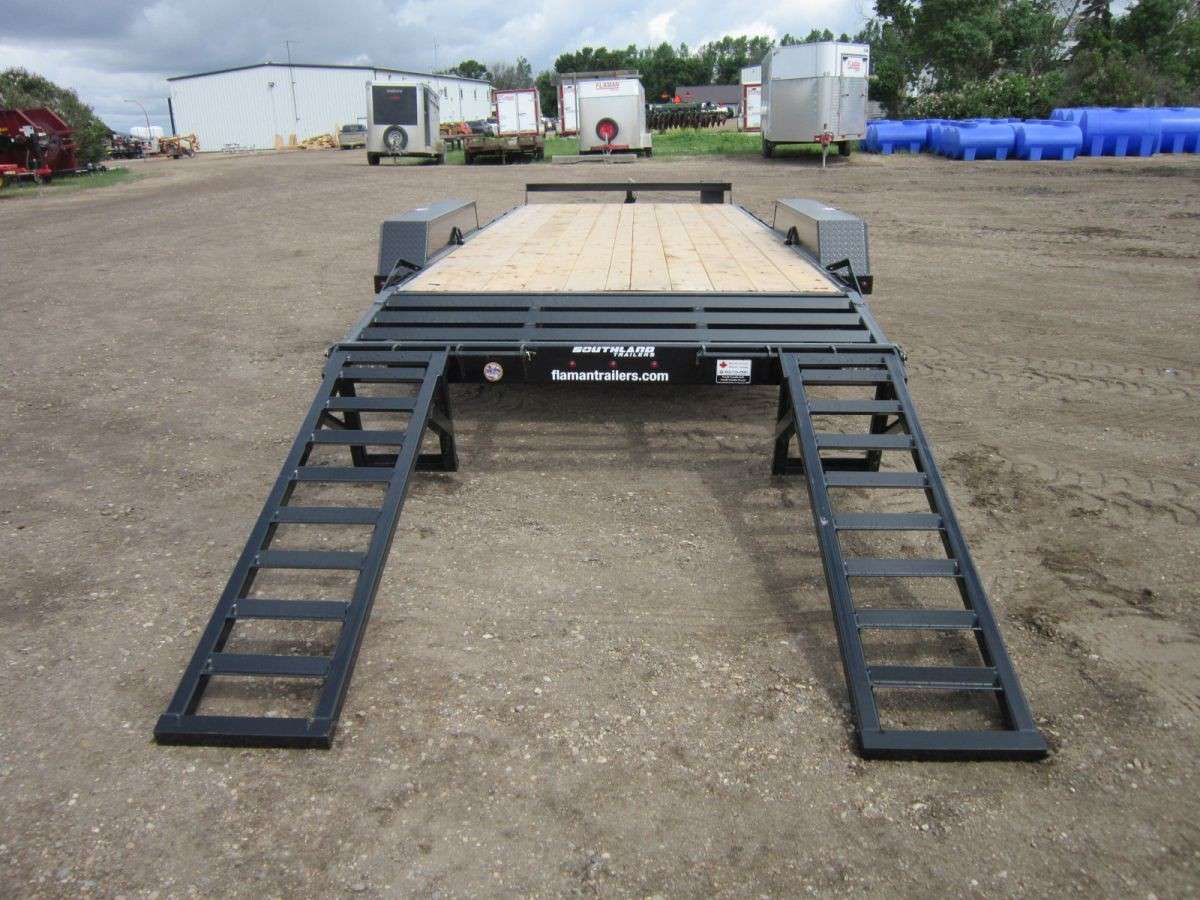 *Seasonal Clearance* 2025 Southland 20'+2' Lowboy Trailer