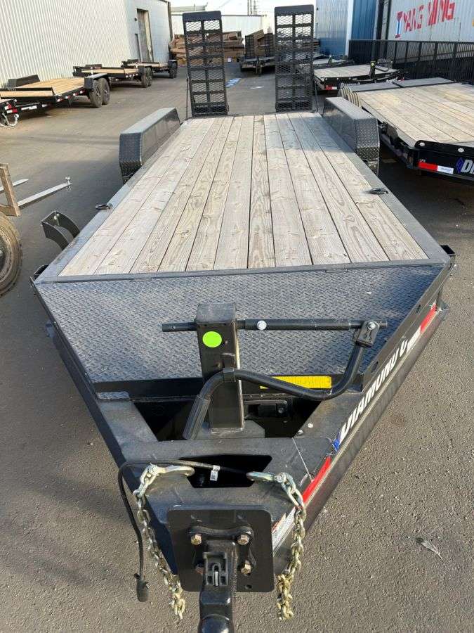 *Seasonal Clearout* 2023 Diamond C 22' LPX Trailer