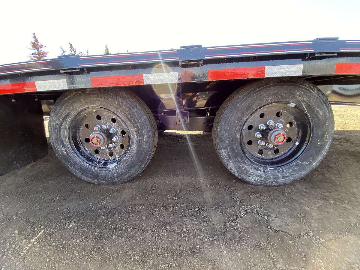 *Seasonal Clearout* 2023 Diamond C 35' Gooseneck Trailer