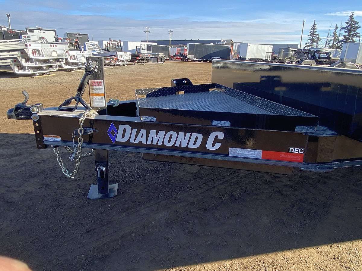 *Seasonal Clearout* 2024 Diamond C 20' Deck-Over Trailer