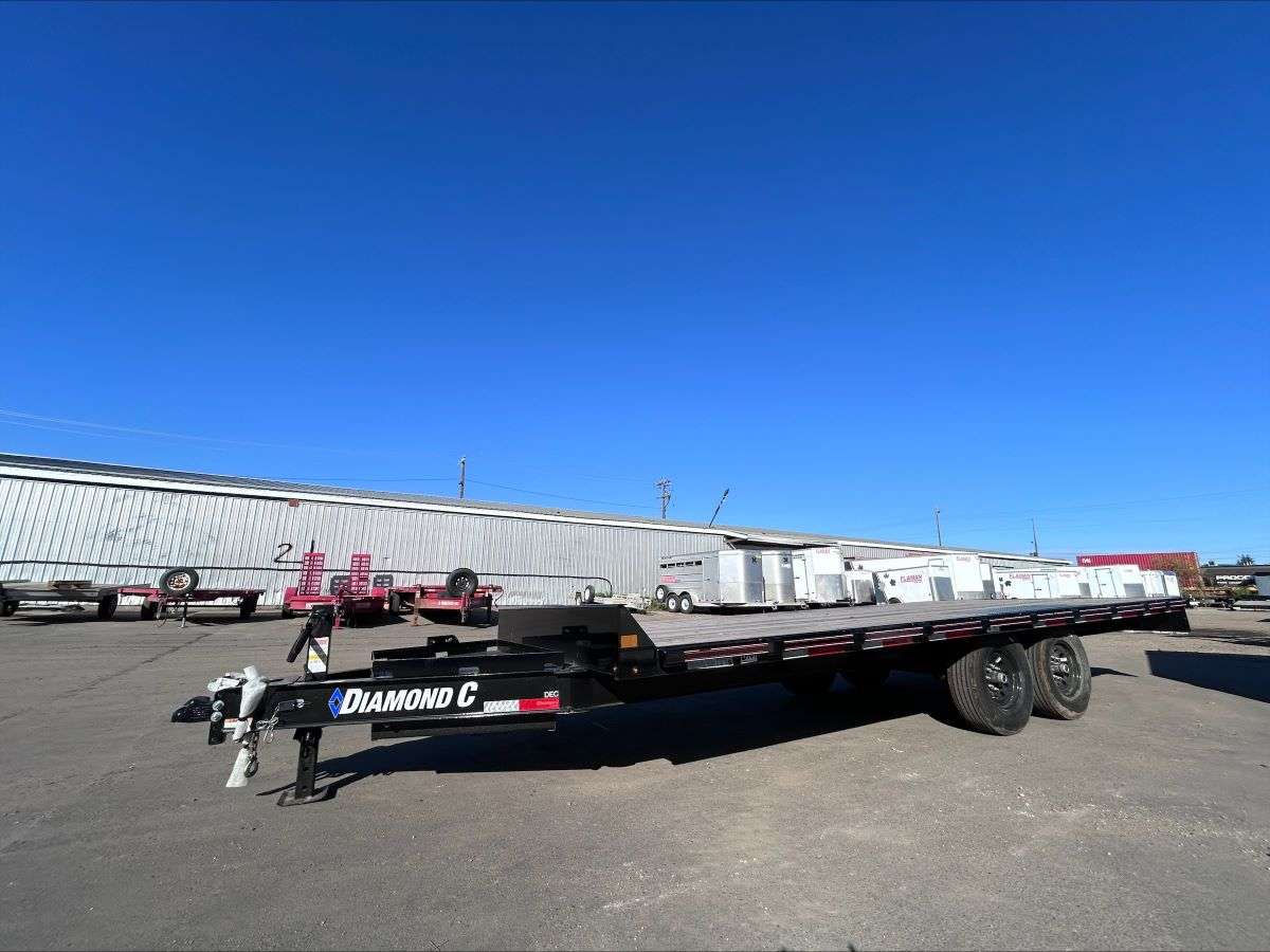 *Seasonal Clearout* 2024 Diamond C 20' Deck-Over Trailer