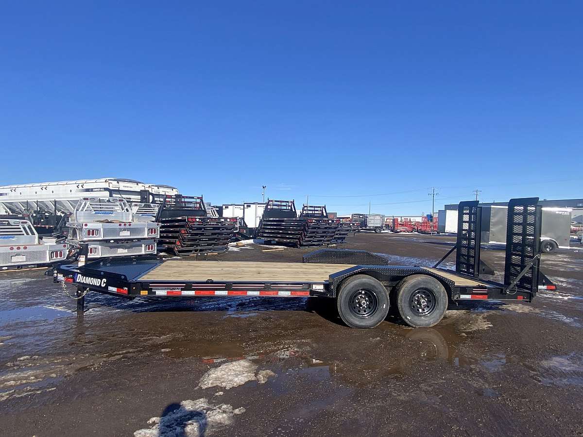 *Seasonal Clearout* 2024 Diamond C 20' Equipment Trailer